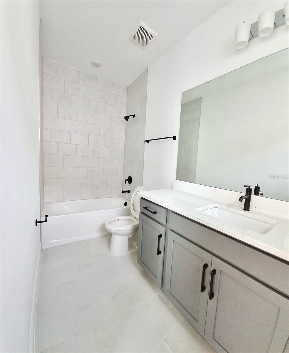 Image 13 of 31 For 10162 Peebles Street