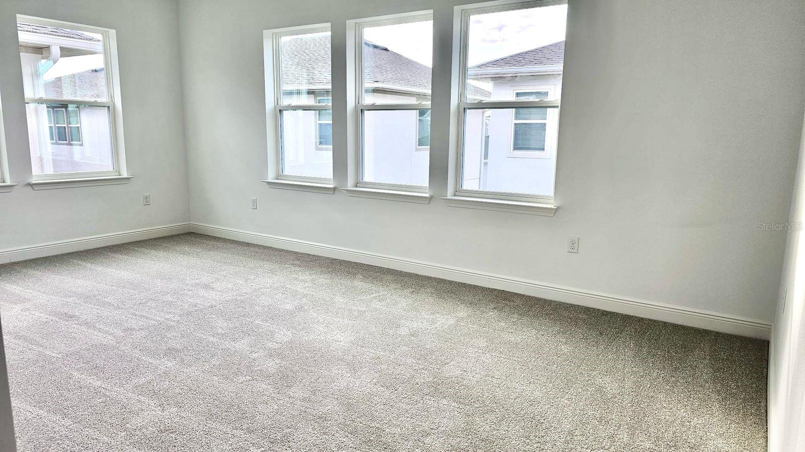 Image 16 of 31 For 10162 Peebles Street