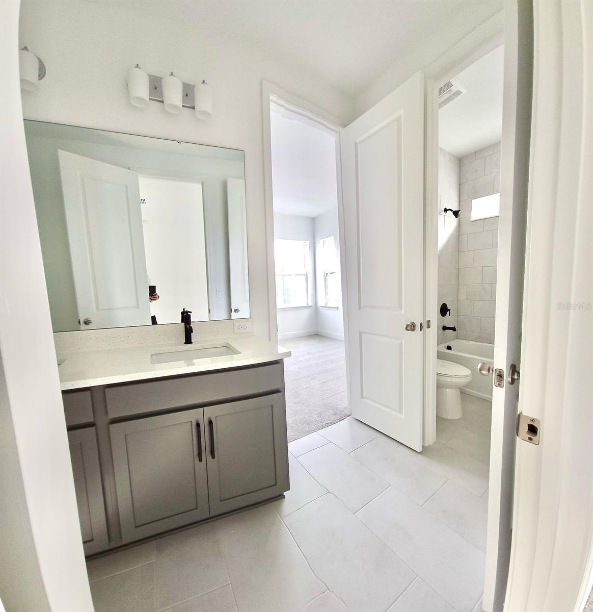 Image 17 of 31 For 10162 Peebles Street