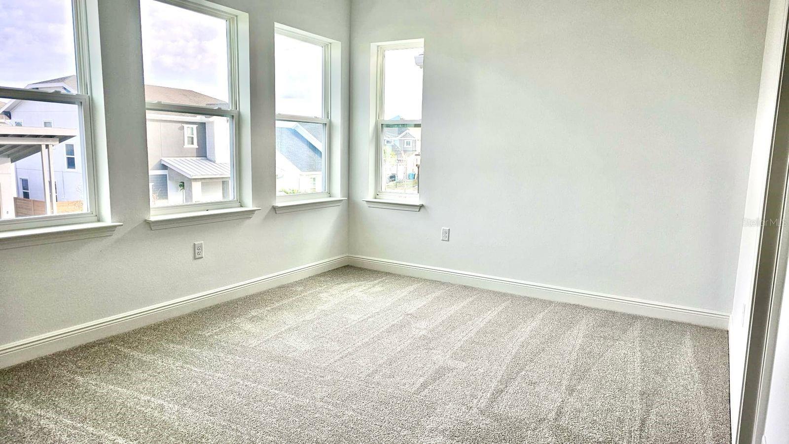 Image 18 of 31 For 10162 Peebles Street