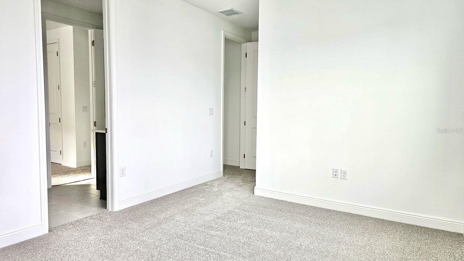 Image 20 of 31 For 10162 Peebles Street