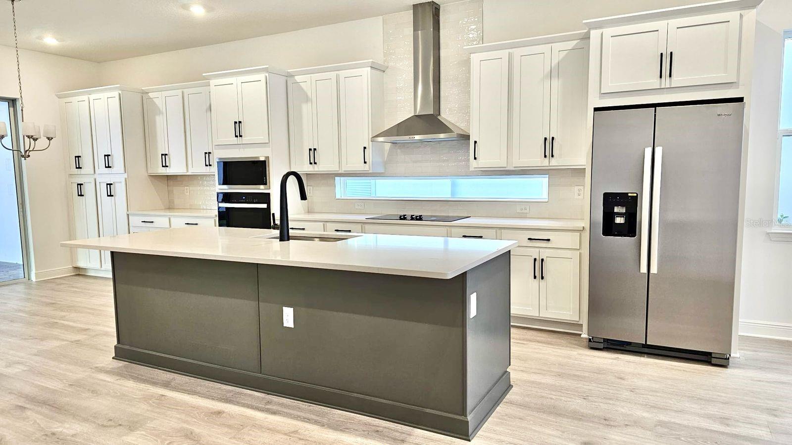 Image 4 of 31 For 10162 Peebles Street