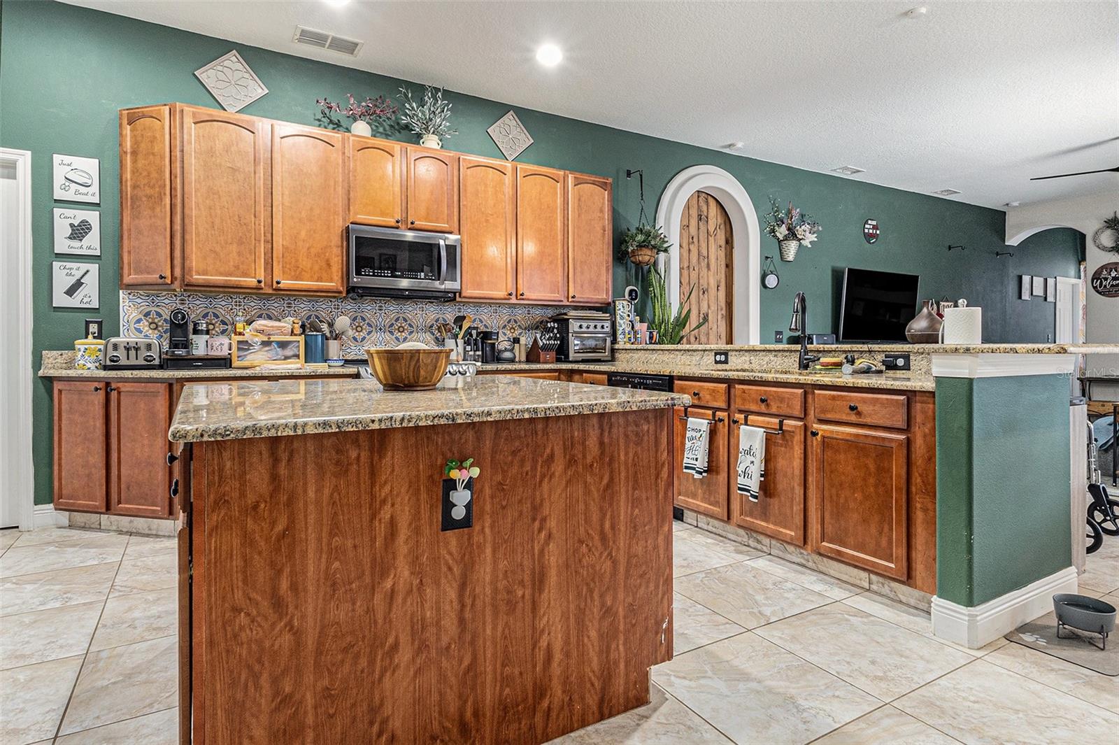 Image 7 of 28 For Address Not Provided