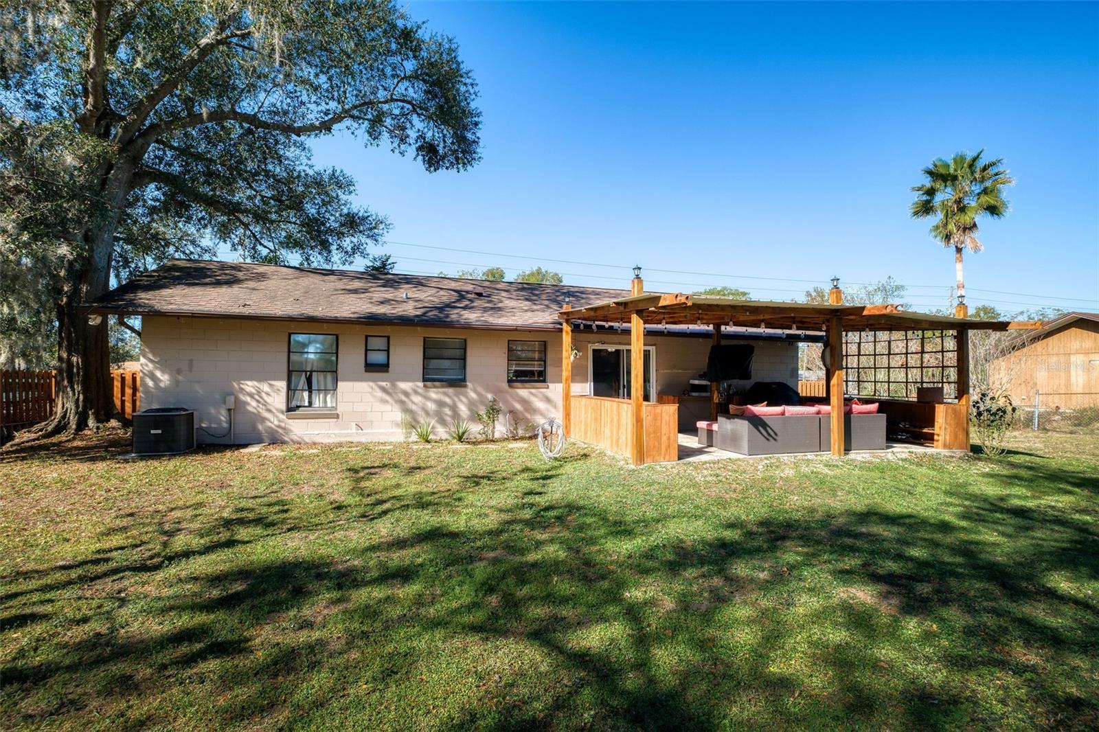 Image 28 of 33 For 1747 Bonneville Drive