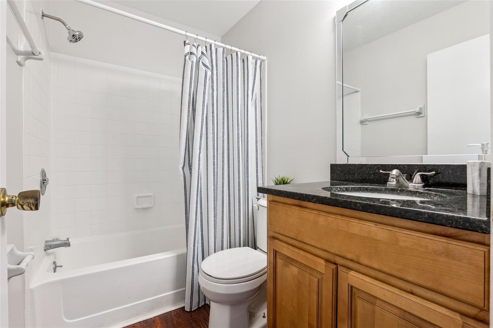 Image 20 of 29 For 644 Kenwick Circle 204