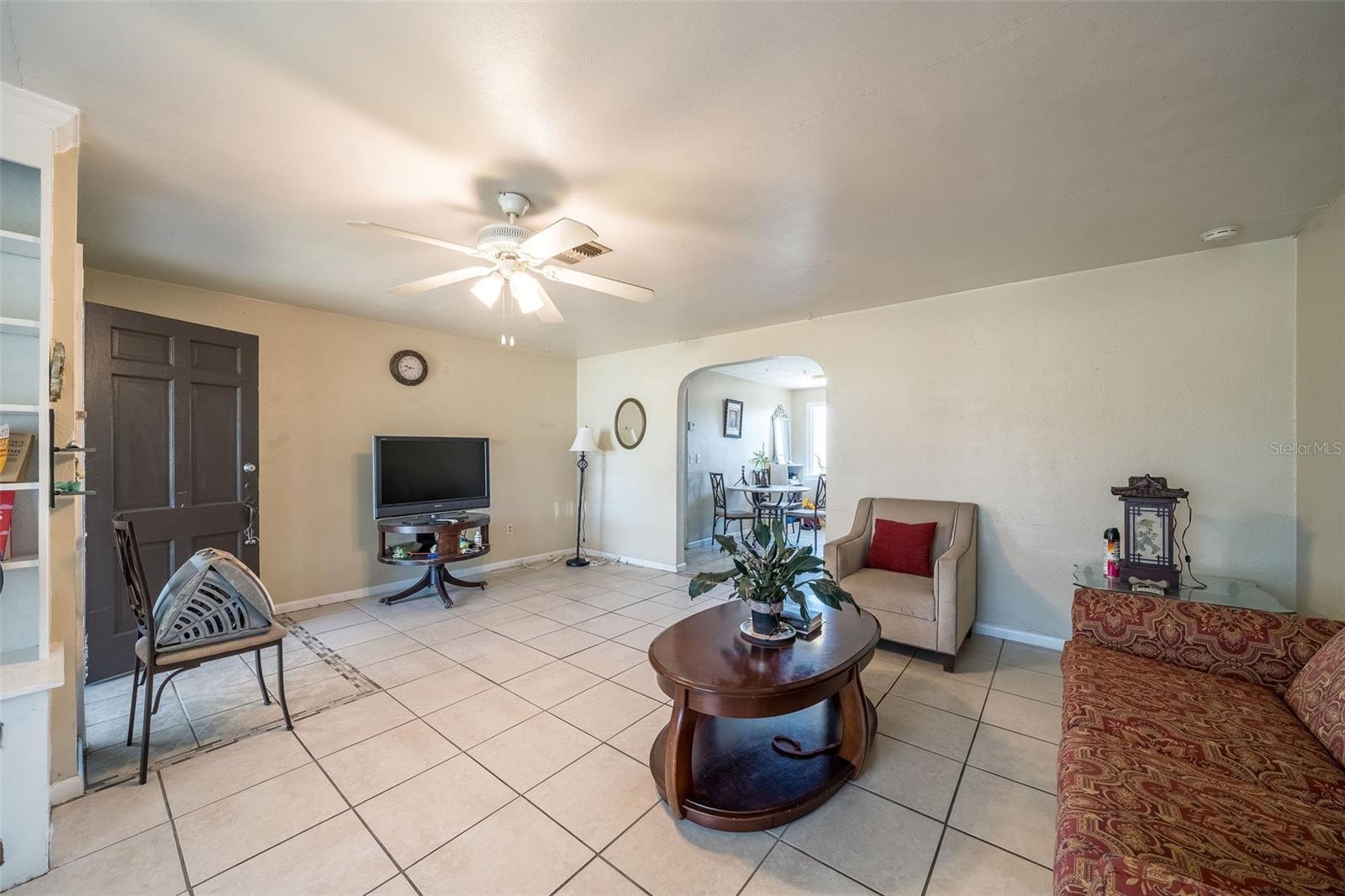 Image 20 of 41 For 708 Saint Clair Abrams Avenue