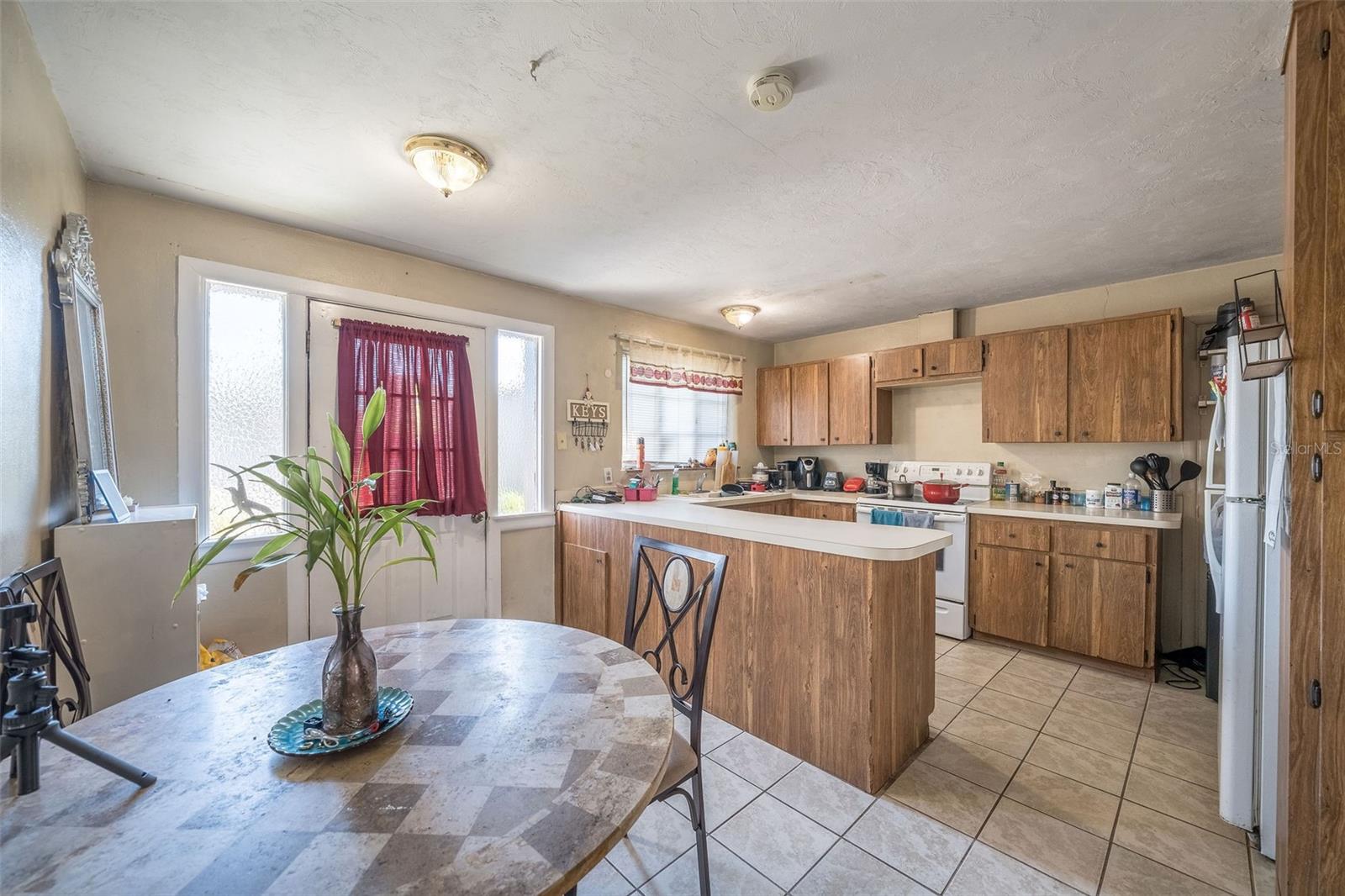 Image 22 of 41 For 708 Saint Clair Abrams Avenue