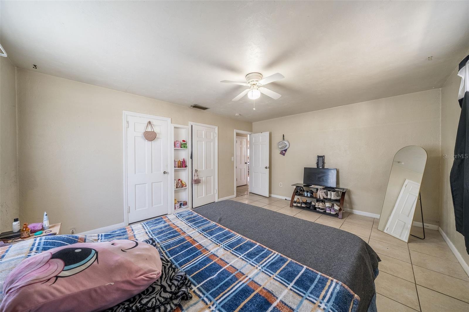 Image 26 of 41 For 708 Saint Clair Abrams Avenue