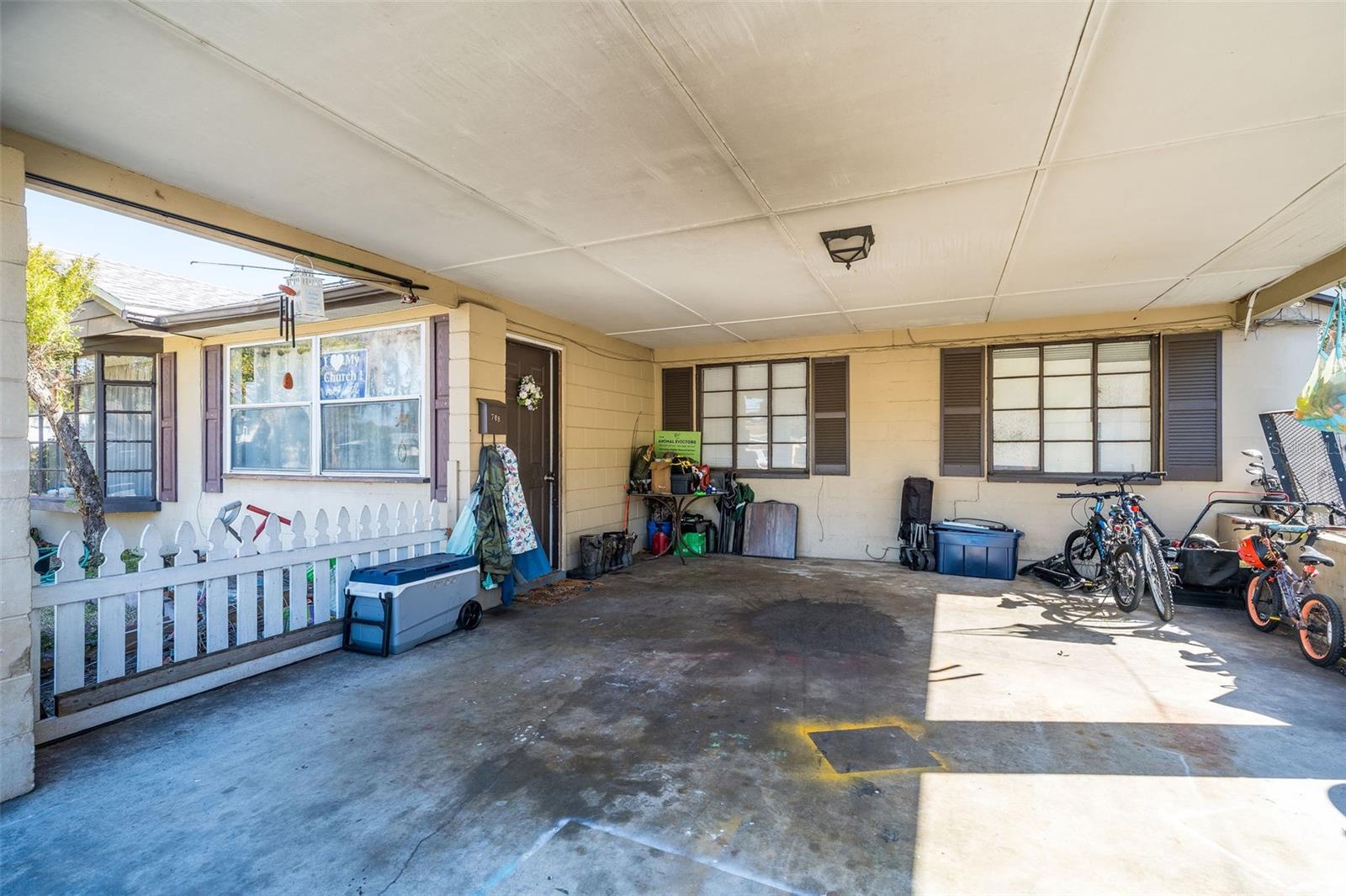 Image 3 of 41 For 708 Saint Clair Abrams Avenue