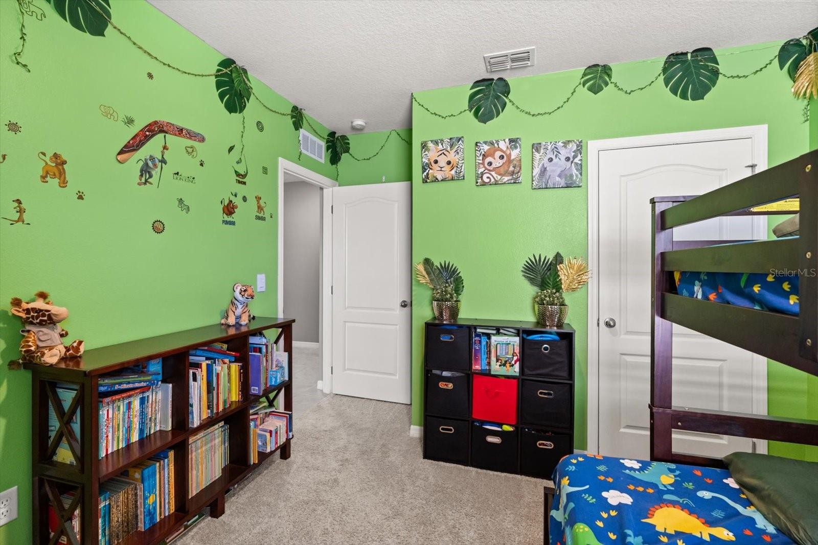 Image 18 of 41 For 5247 Mahogany Drive