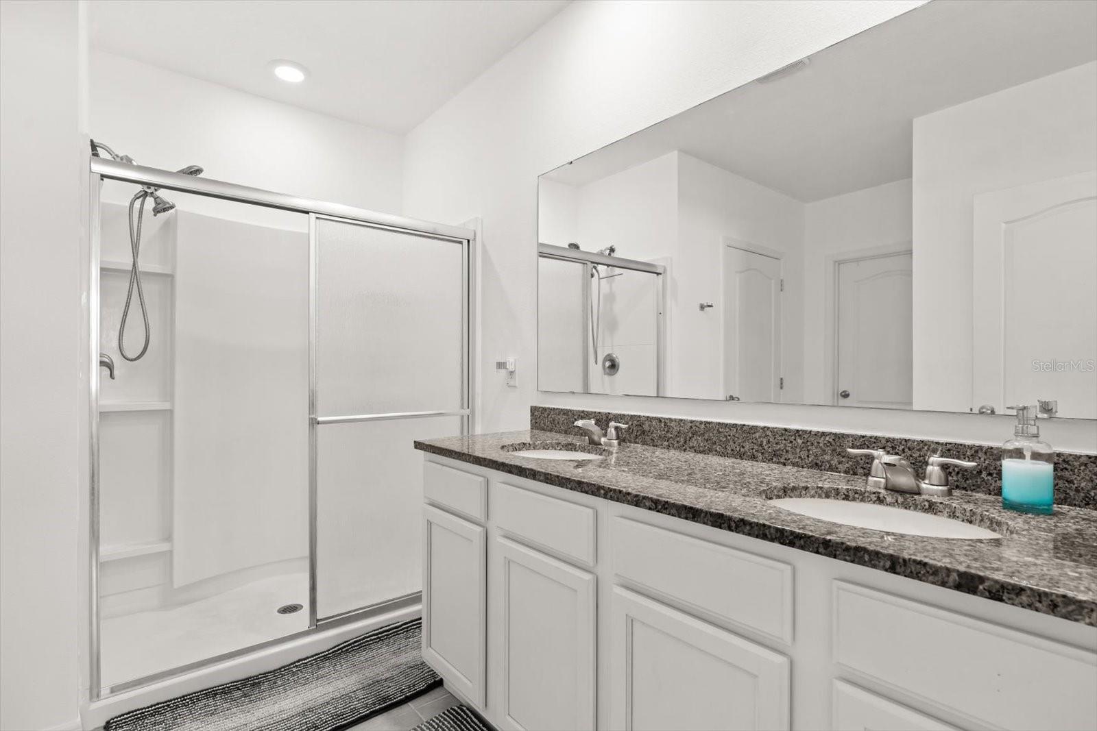 Image 23 of 41 For 5247 Mahogany Drive