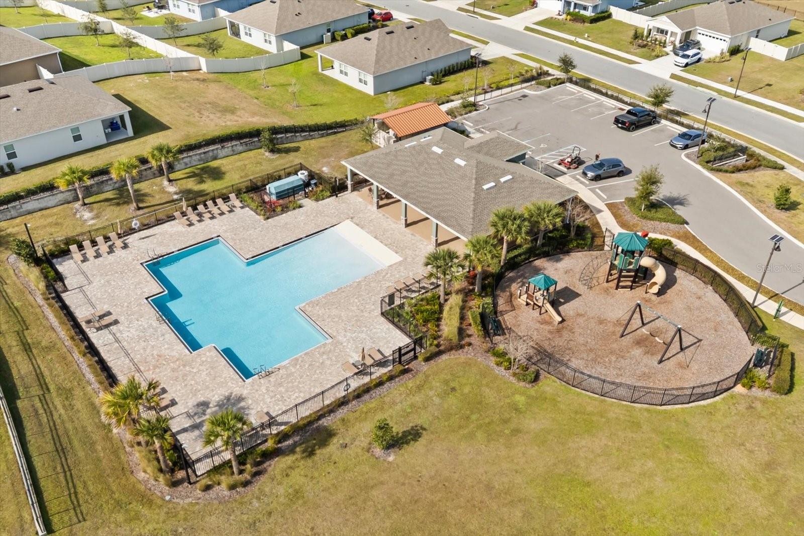 Image 28 of 41 For 5247 Mahogany Drive