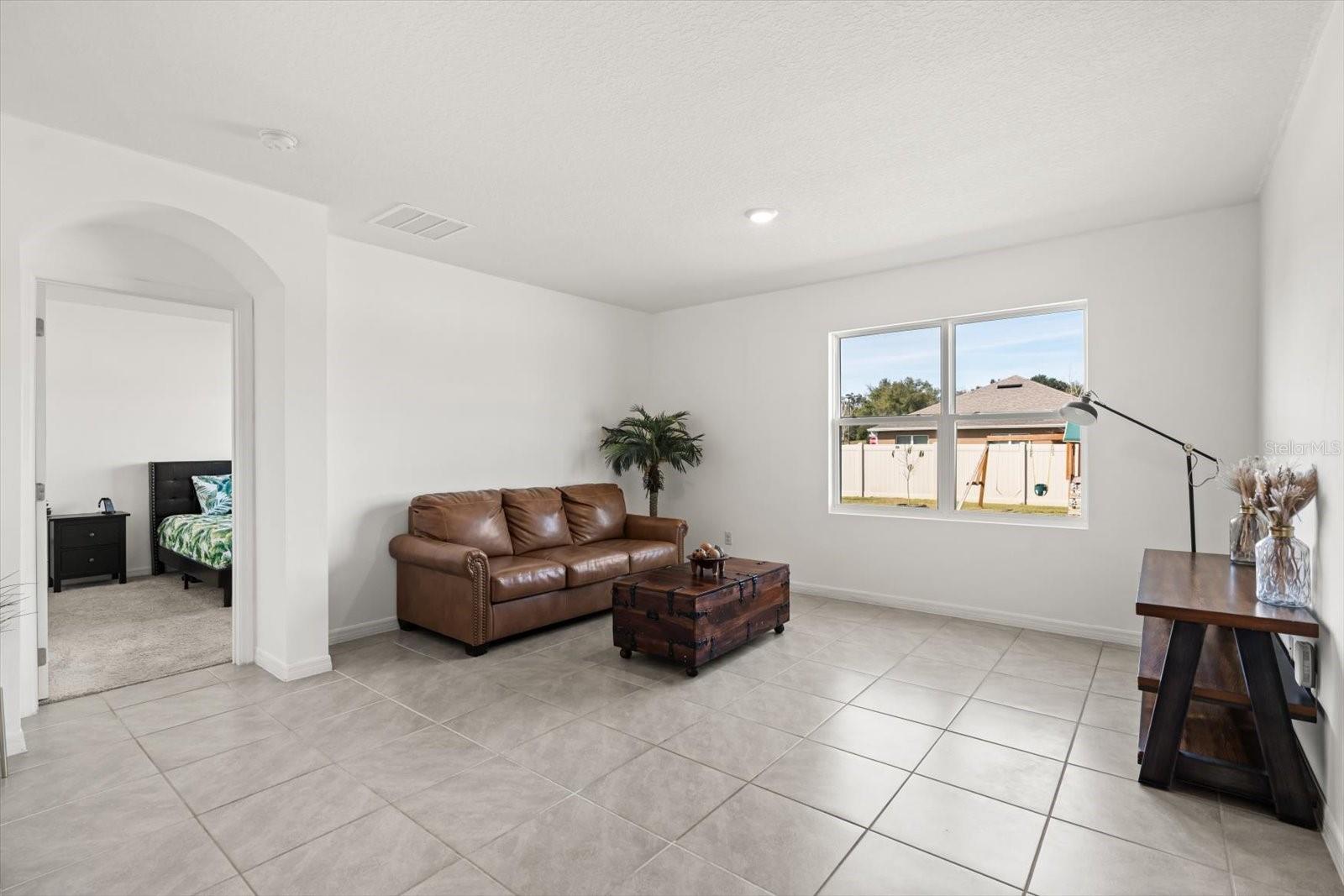 Image 5 of 41 For 5247 Mahogany Drive