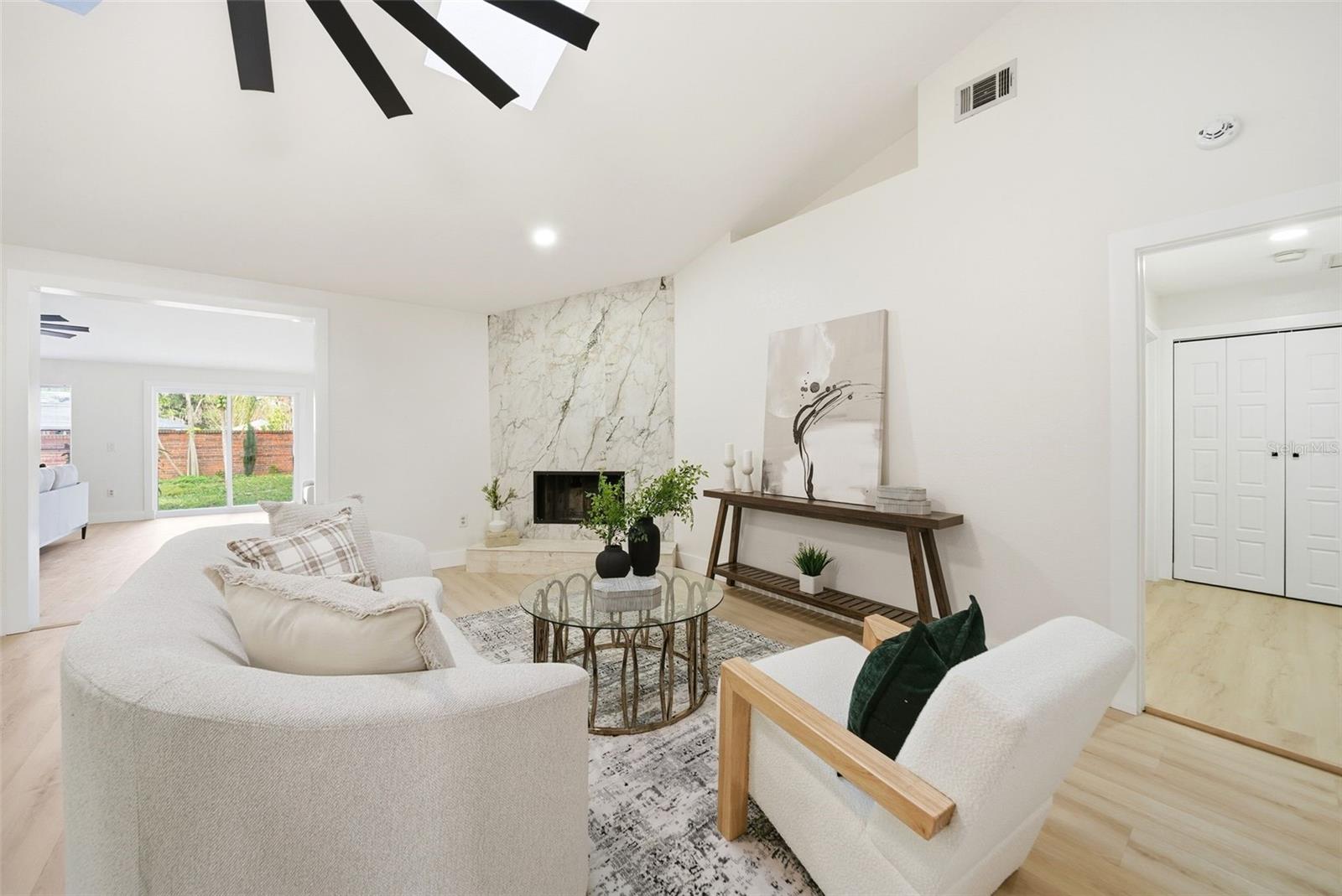 Image 10 of 42 For 4265 Conway Place Circle Circle