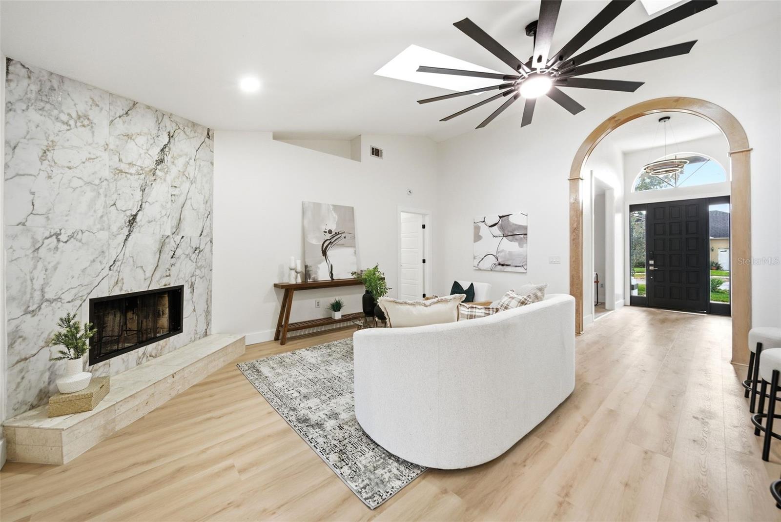 Image 11 of 42 For 4265 Conway Place Circle Circle