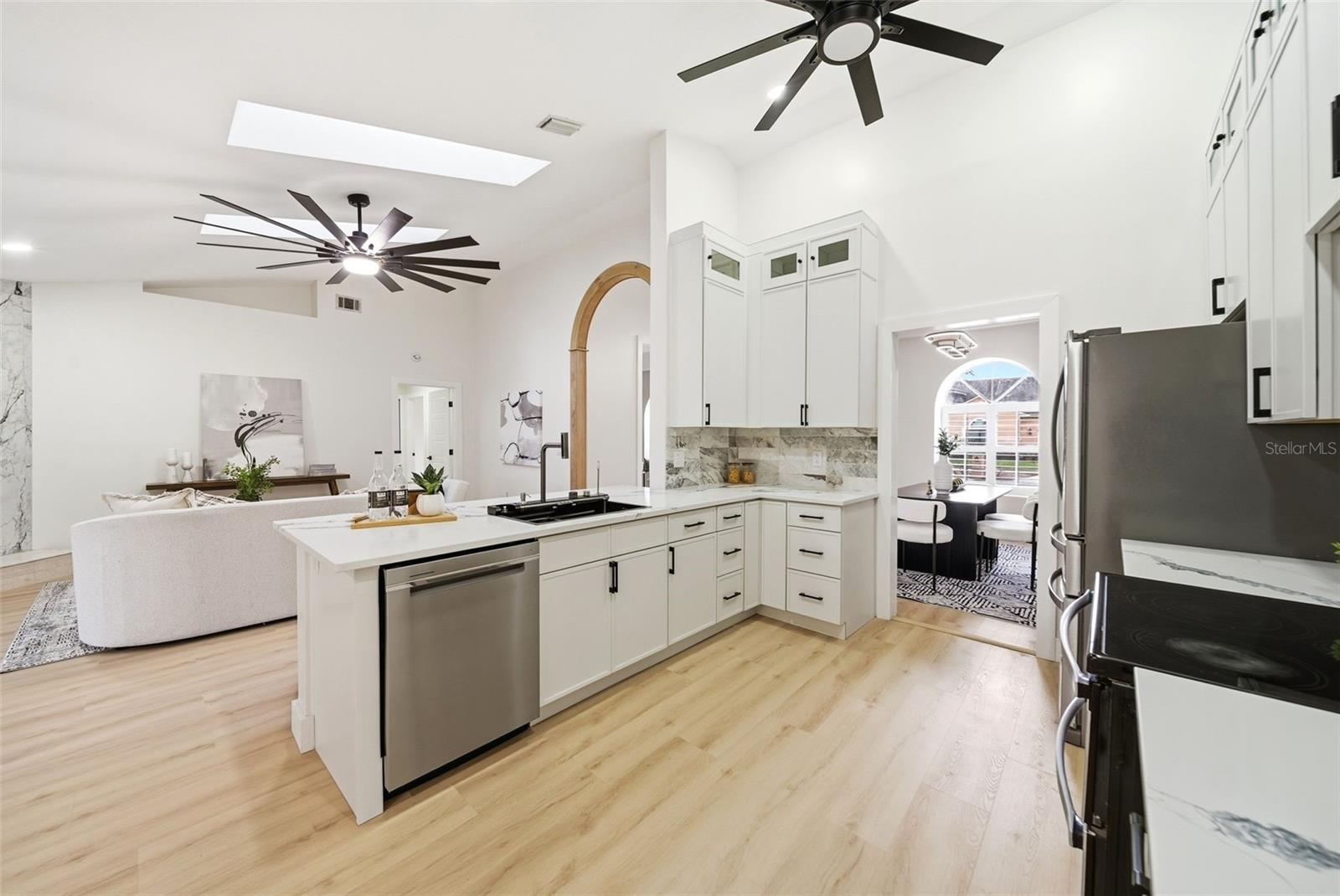 Image 15 of 42 For 4265 Conway Place Circle Circle