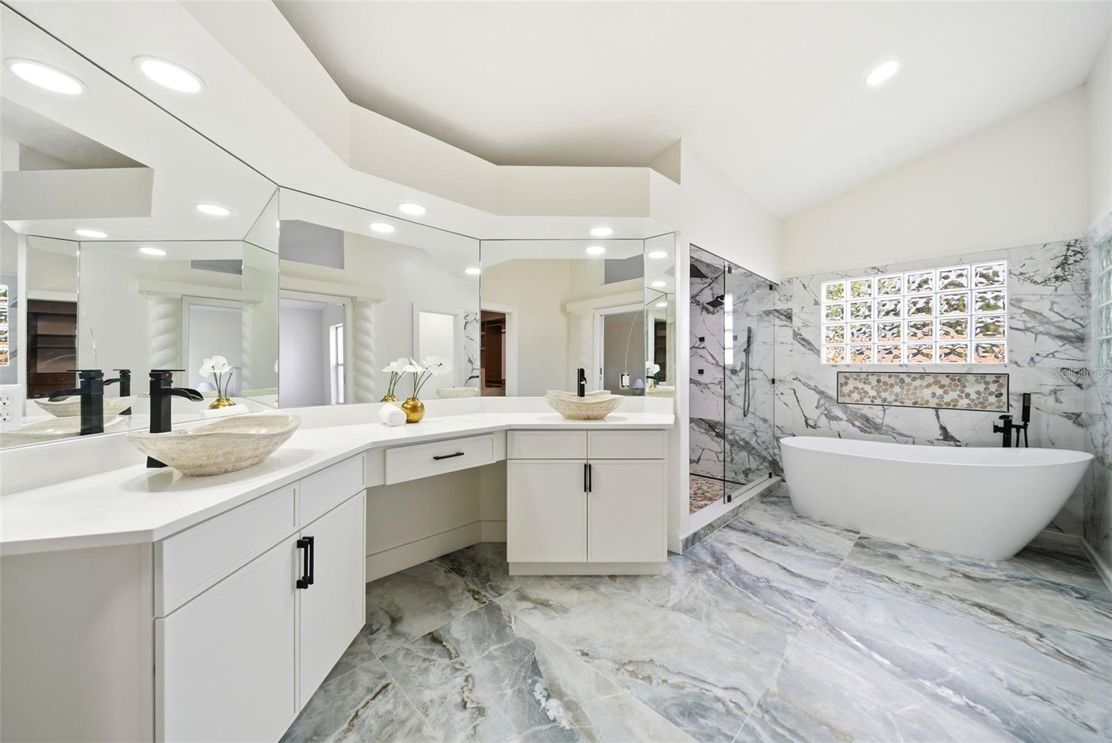 Image 23 of 42 For 4265 Conway Place Circle Circle