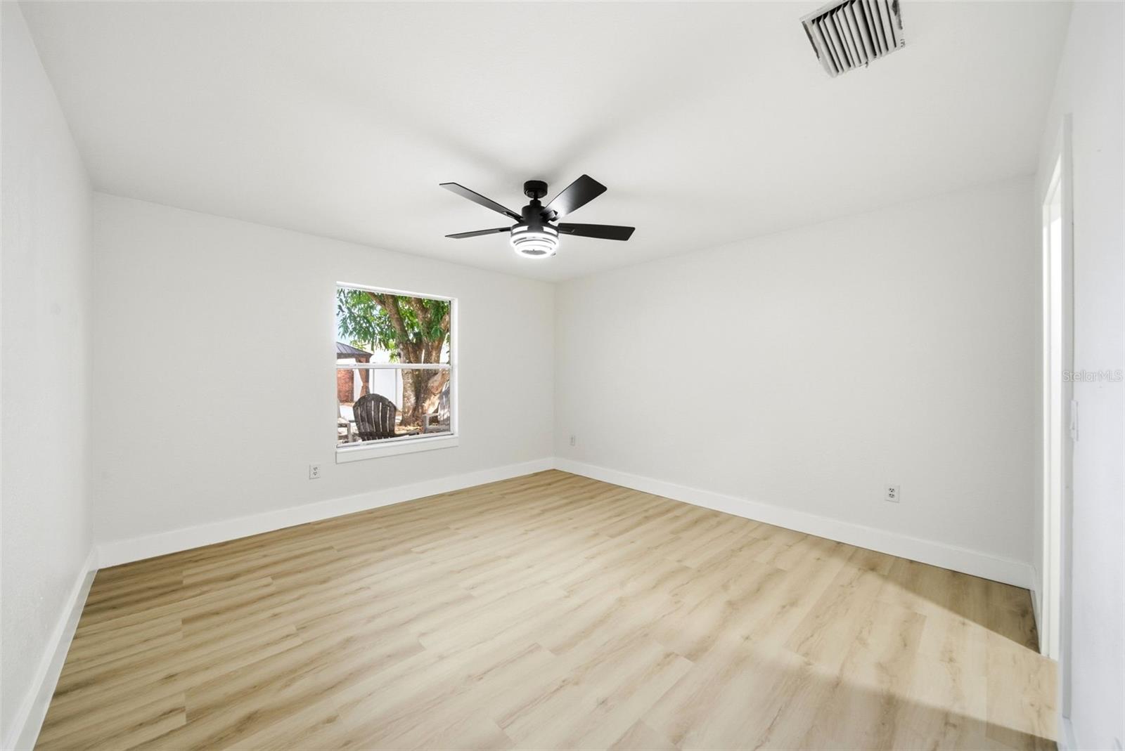 Image 31 of 42 For 4265 Conway Place Circle Circle