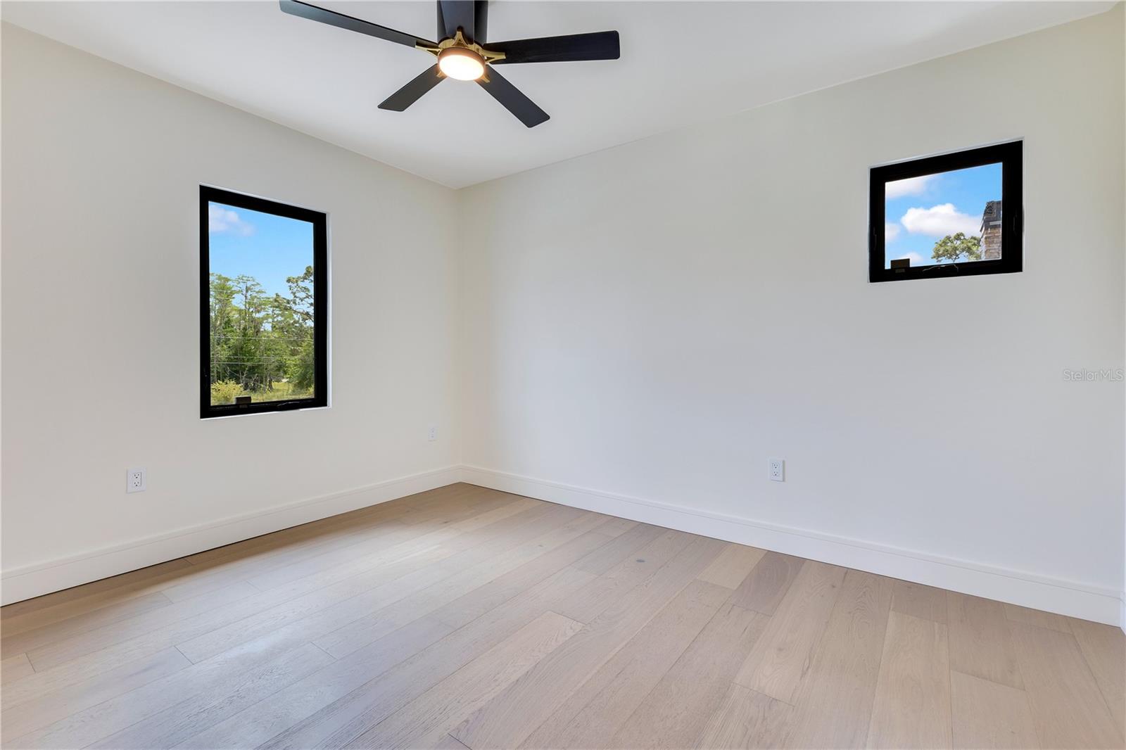 Image 25 of 39 For 19925 Quinella Street