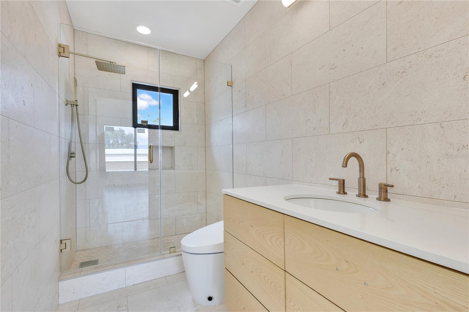 Image 26 of 39 For 19925 Quinella Street