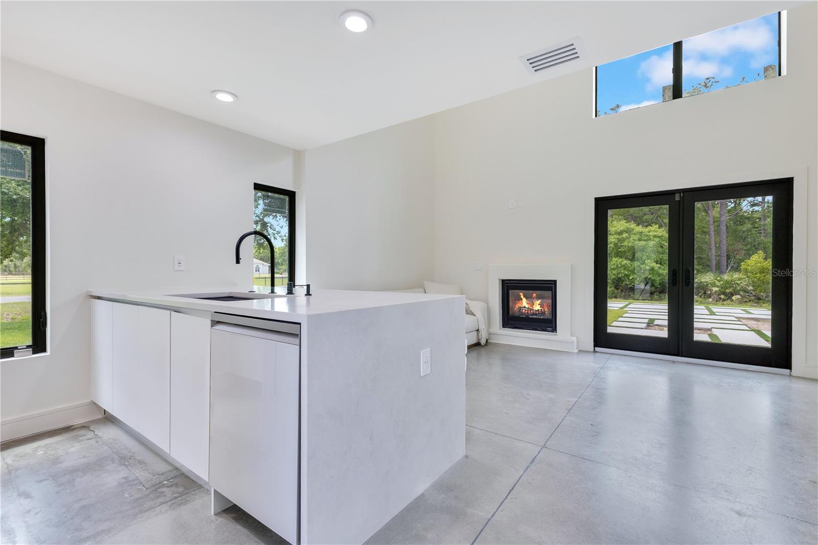 Image 30 of 39 For 19925 Quinella Street