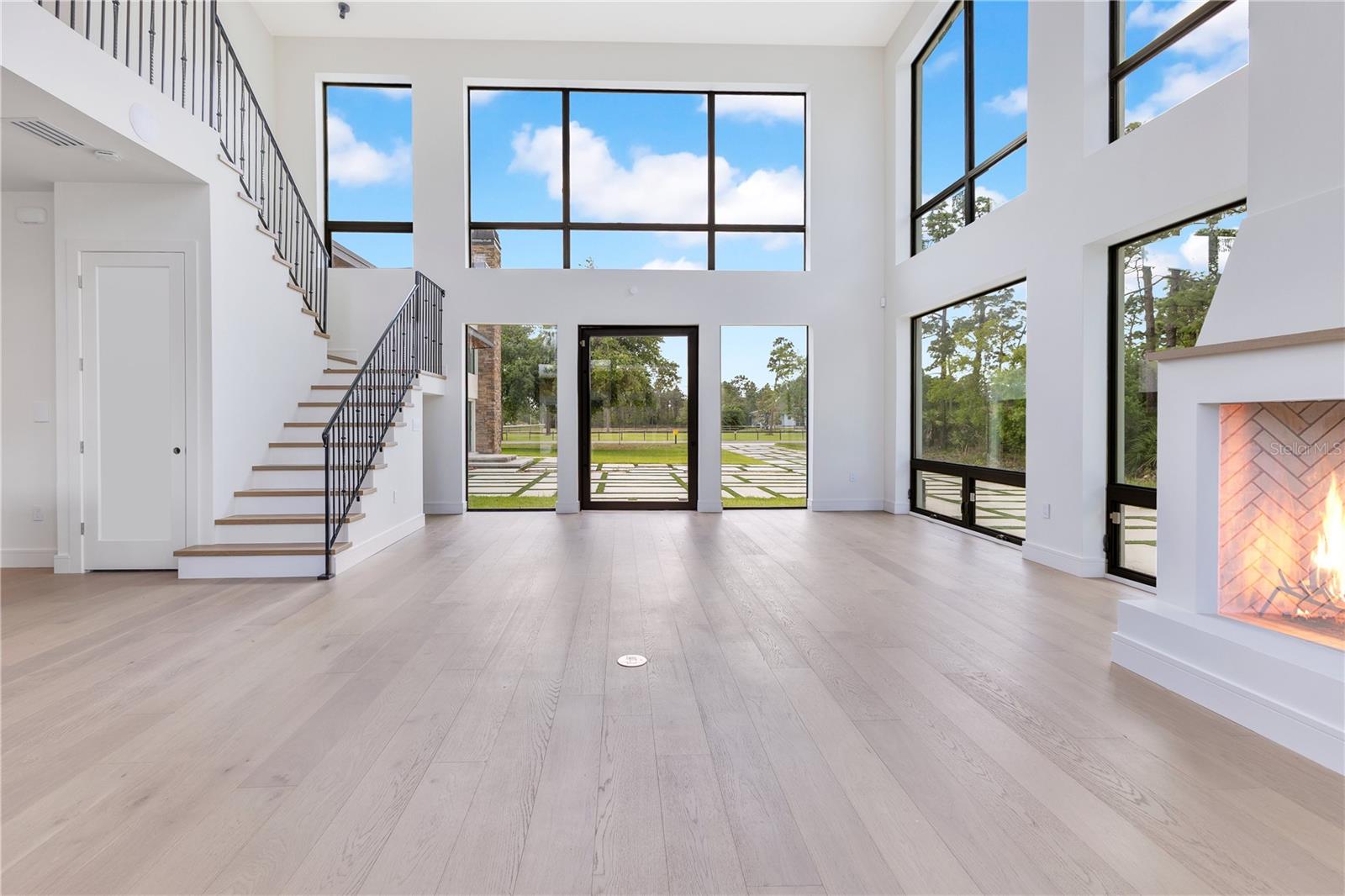 Image 6 of 39 For 19925 Quinella Street