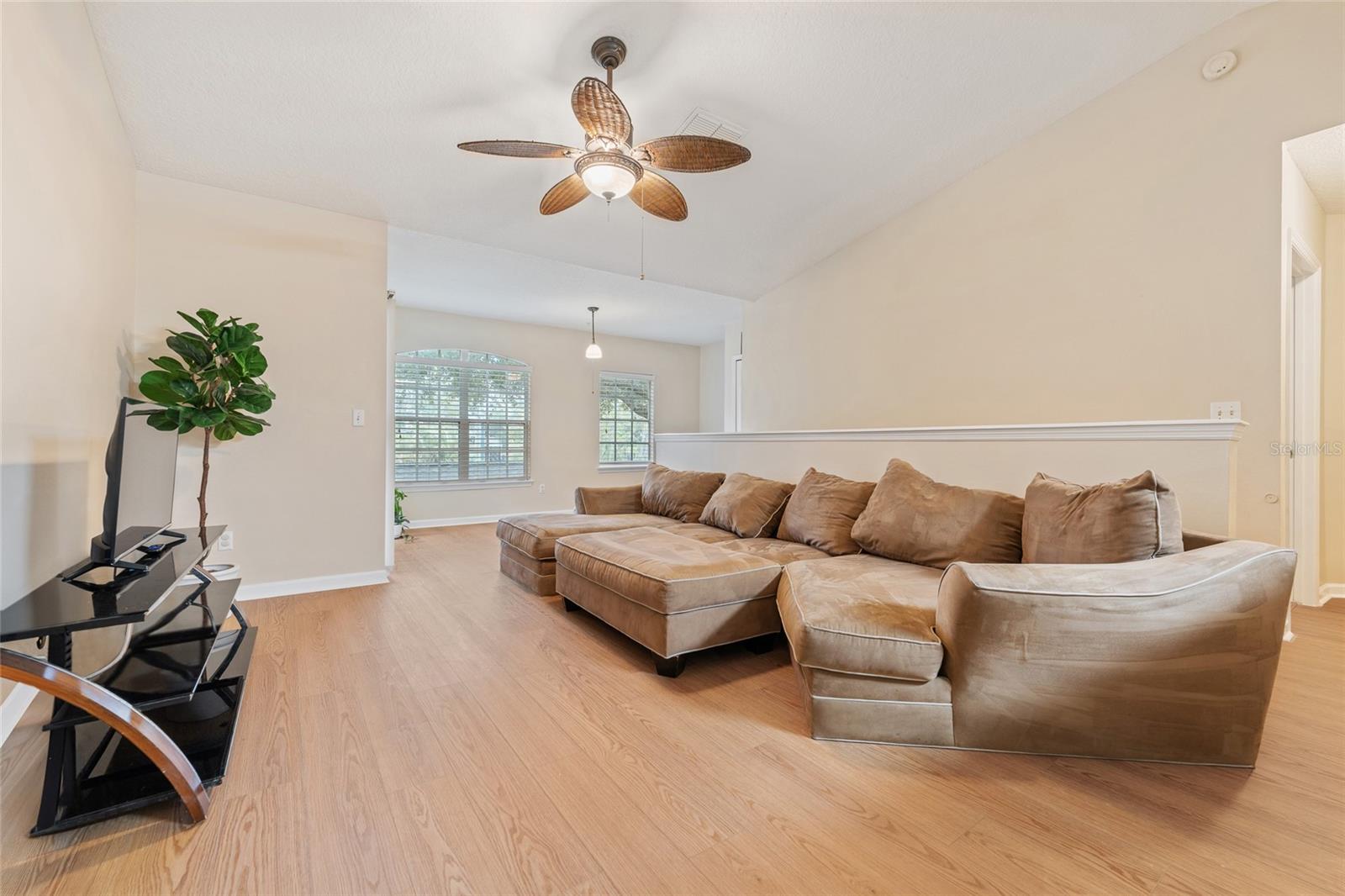 Image 7 of 21 For 4356 Kirkman Road 514