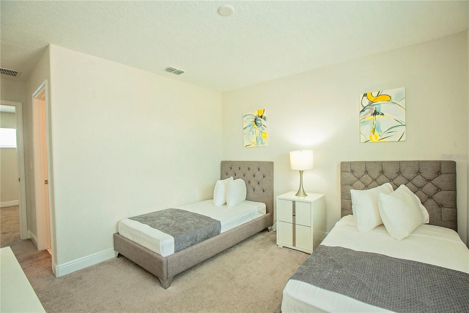 Image 39 of 62 For 181 Mitchell S Manor