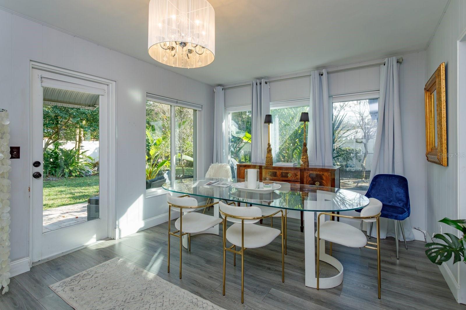 Image 13 of 25 For 1105 Strathmore Drive