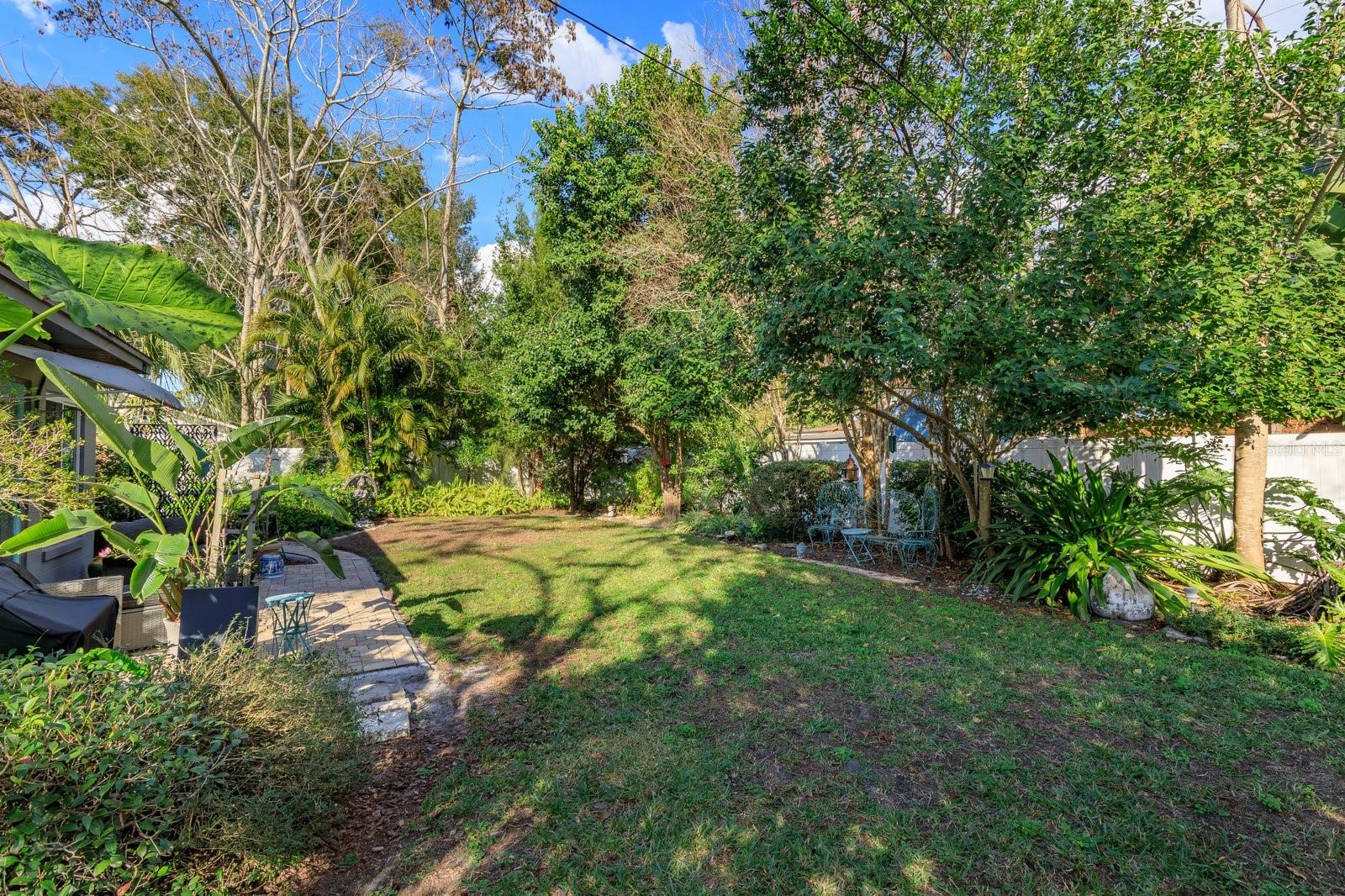 Image 24 of 25 For 1105 Strathmore Drive