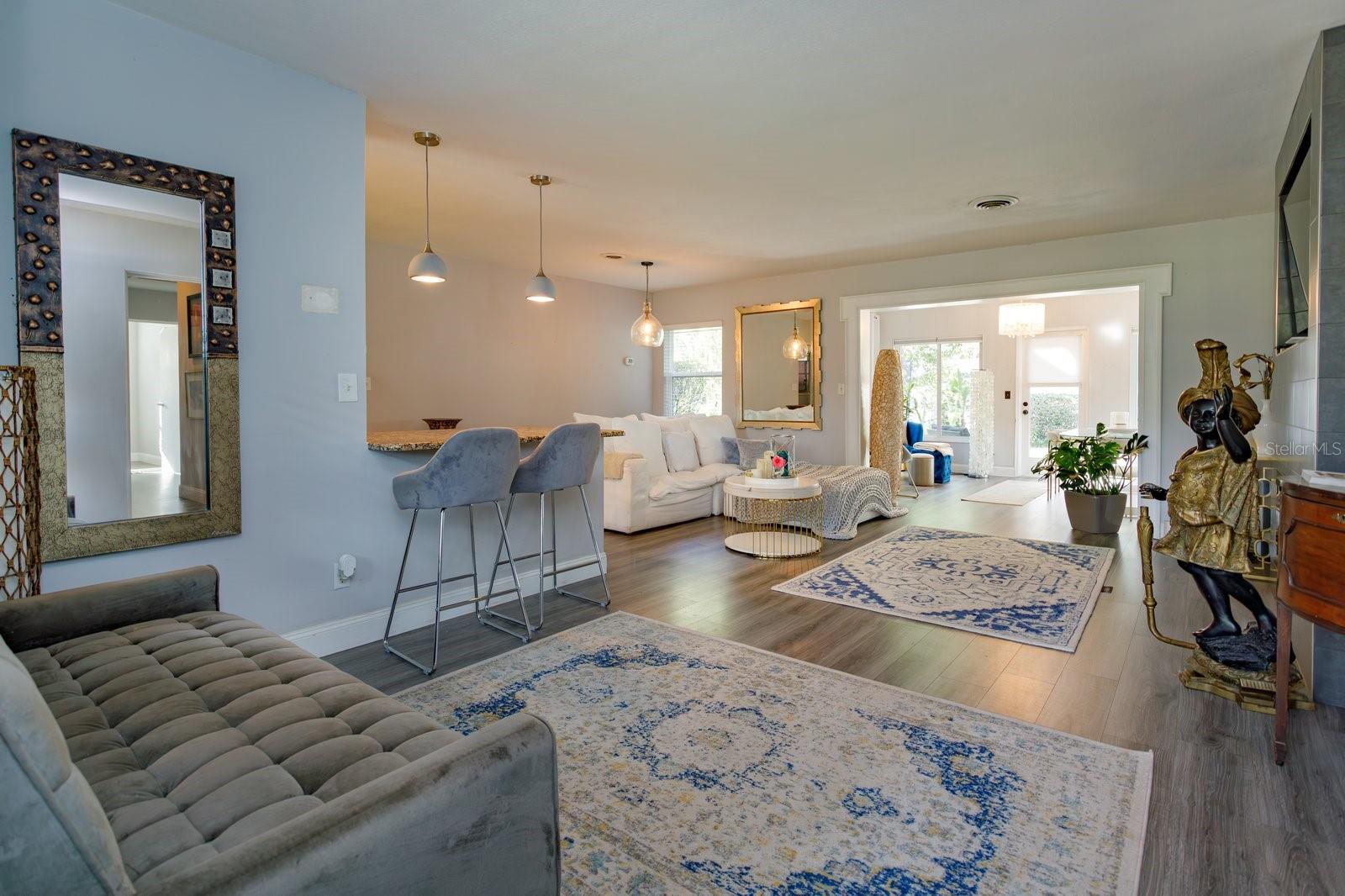 Image 7 of 25 For 1105 Strathmore Drive