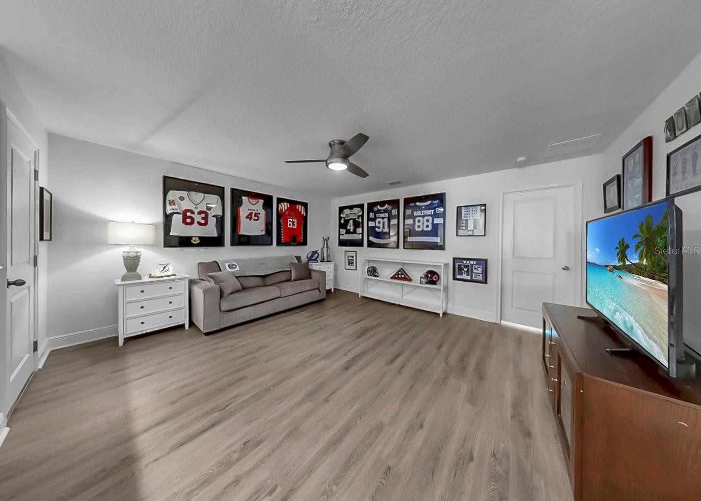 Image 18 of 72 For 10212 Newel Valley Loop