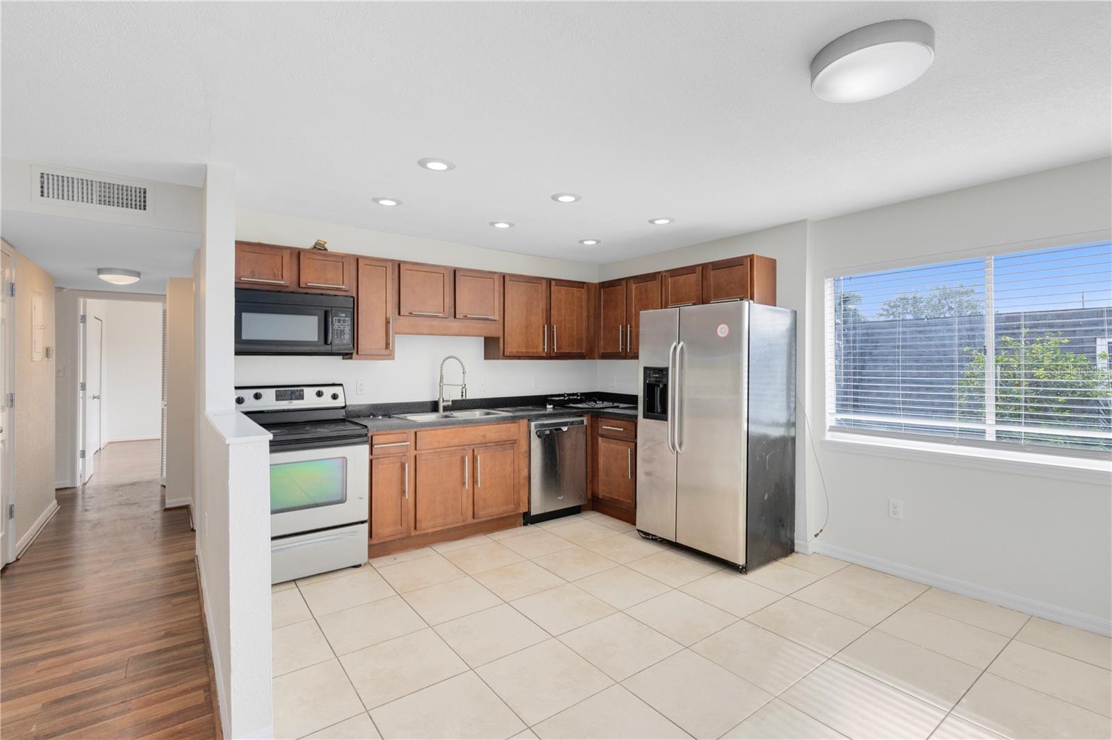 Image 6 of 21 For 1938 Conway Road 5