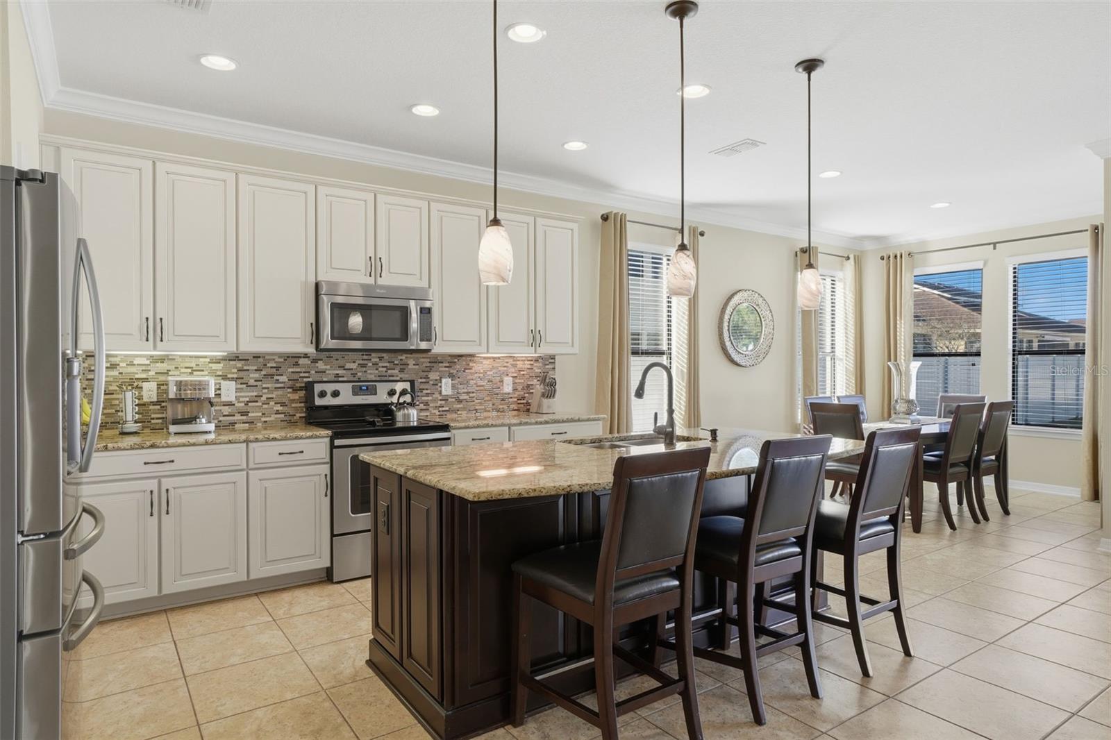 Image 11 of 48 For 1154 Fountain Coin Loop