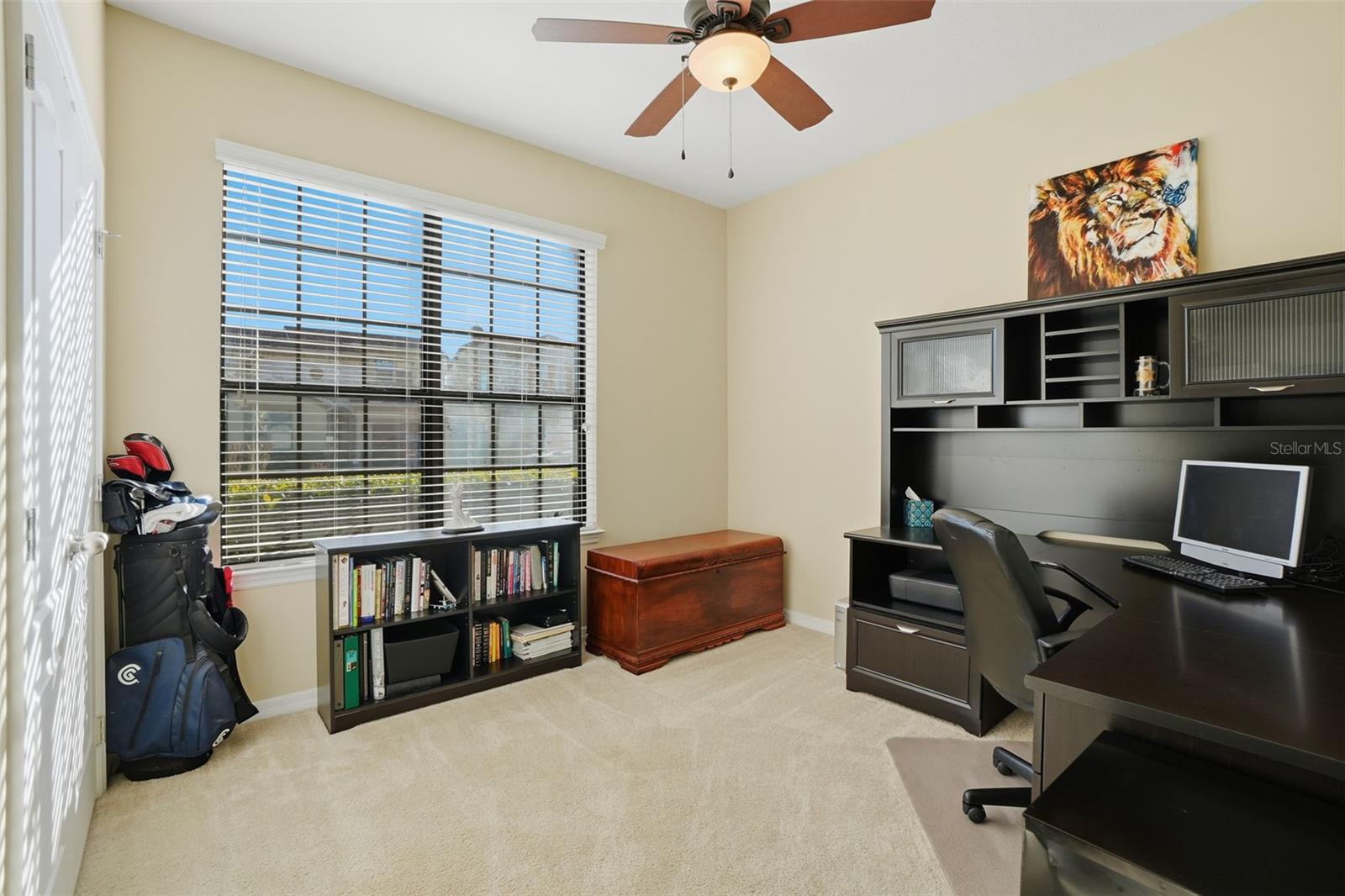 Image 22 of 48 For 1154 Fountain Coin Loop