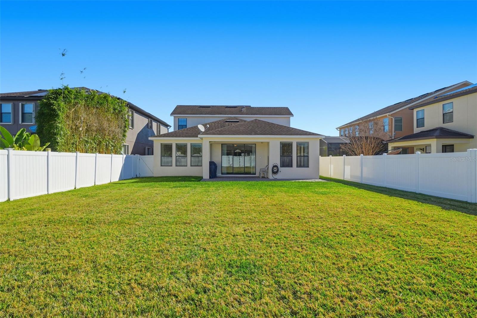 Image 34 of 48 For 1154 Fountain Coin Loop