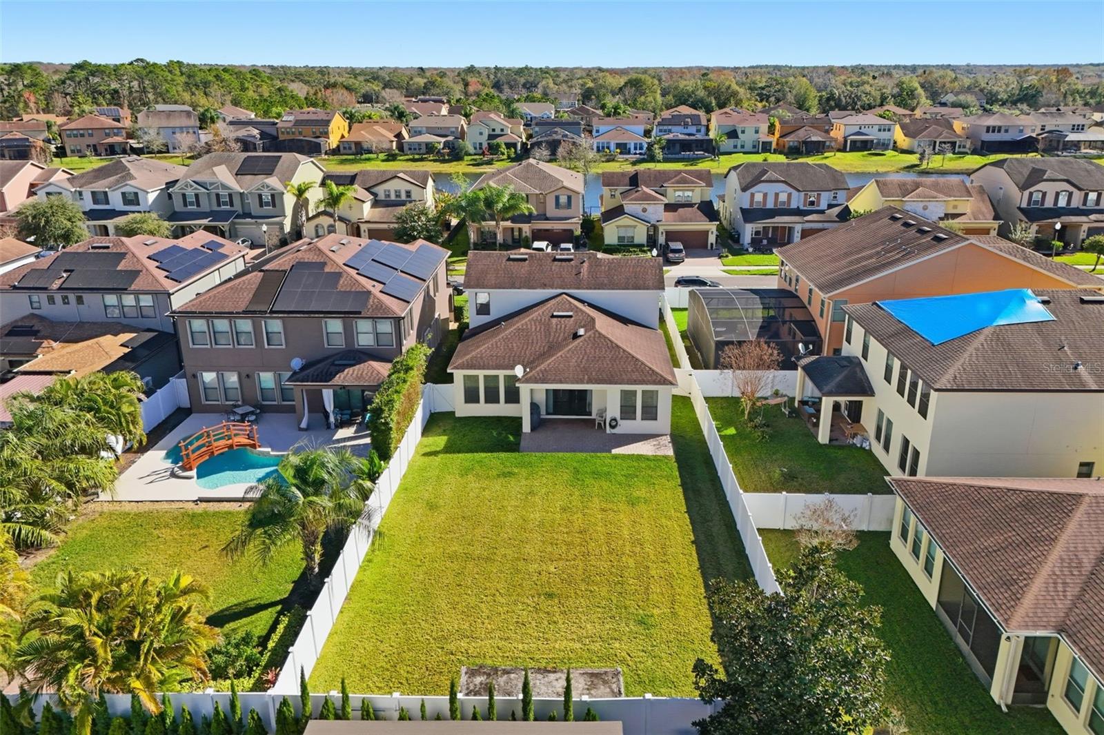 Image 39 of 48 For 1154 Fountain Coin Loop