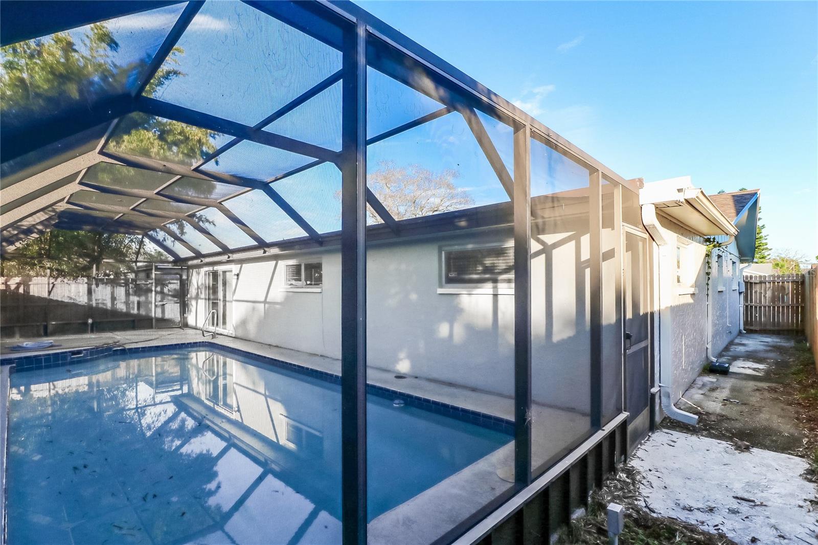 Image 14 of 16 For 8653 Sabal Way