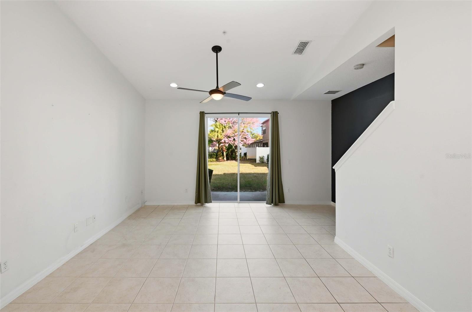 Image 13 of 46 For 970 Davenwood Court