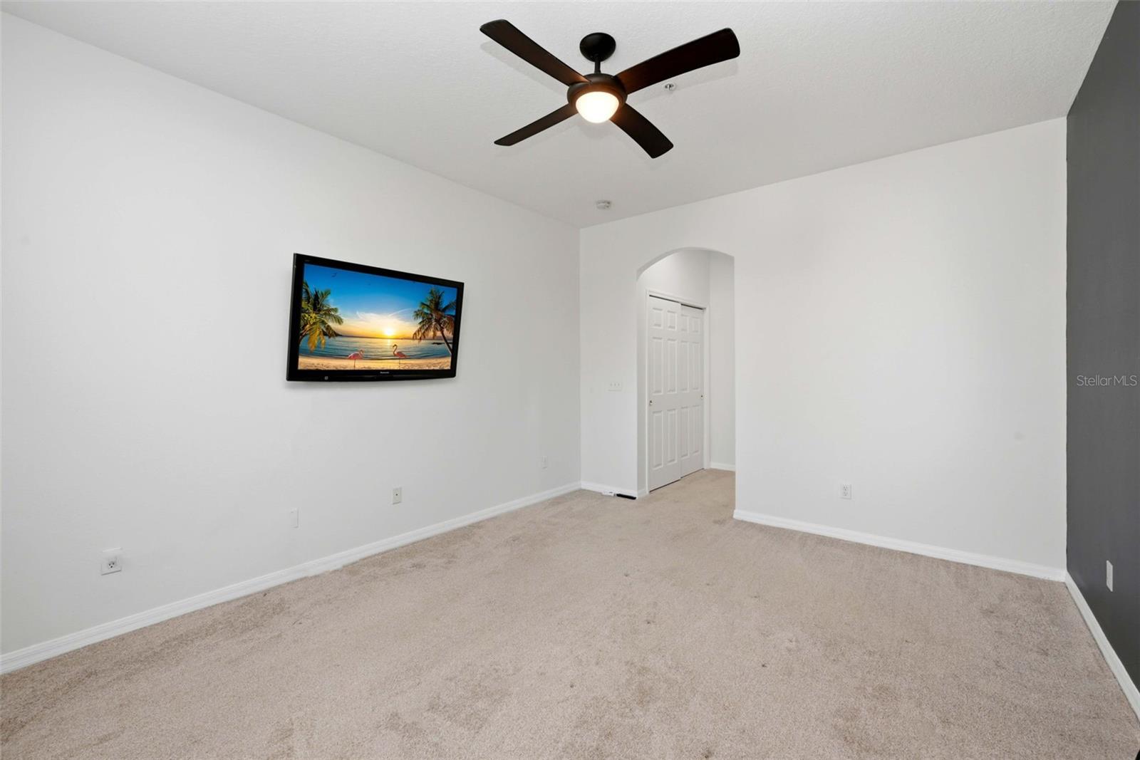 Image 20 of 46 For 970 Davenwood Court