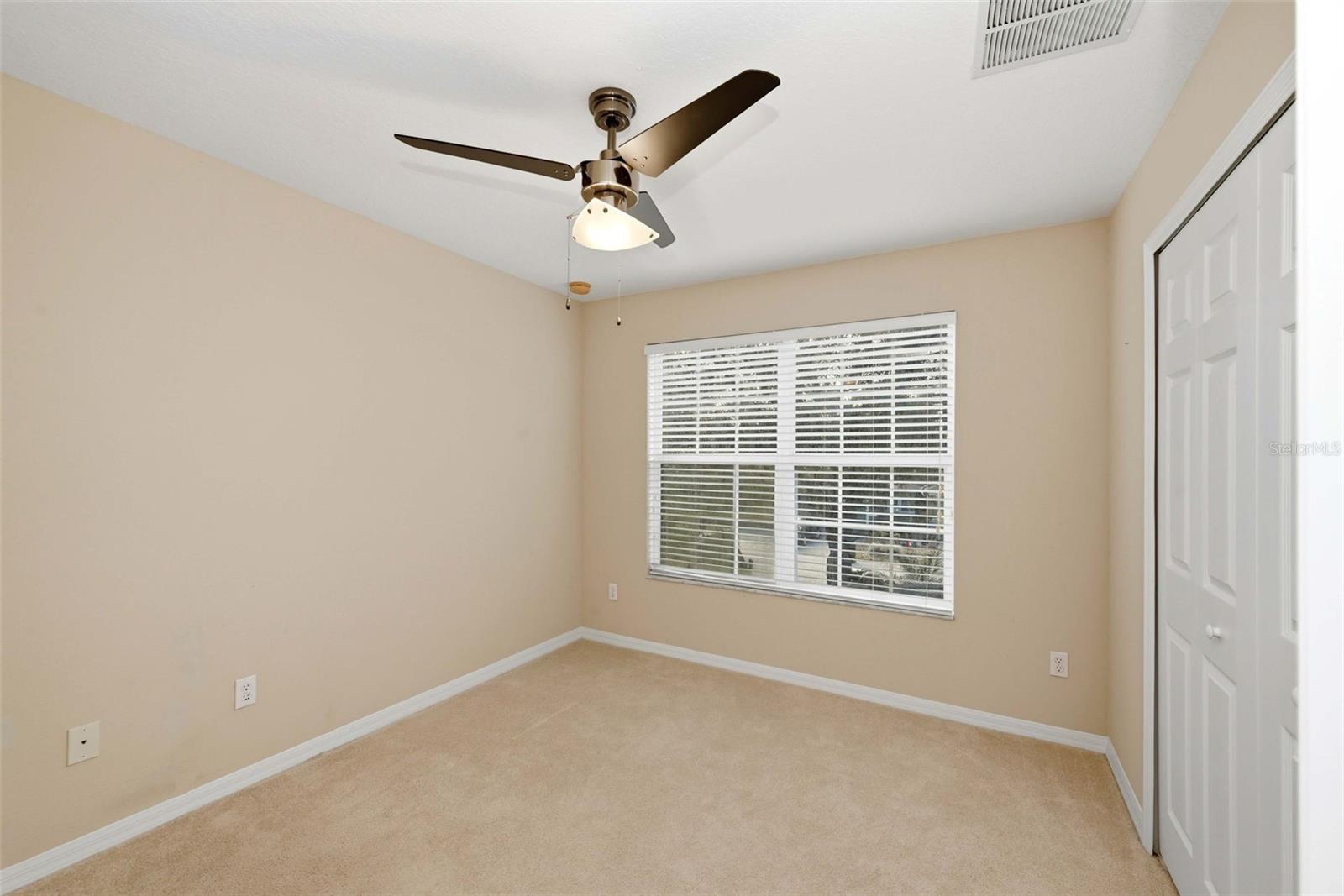 Image 22 of 46 For 970 Davenwood Court