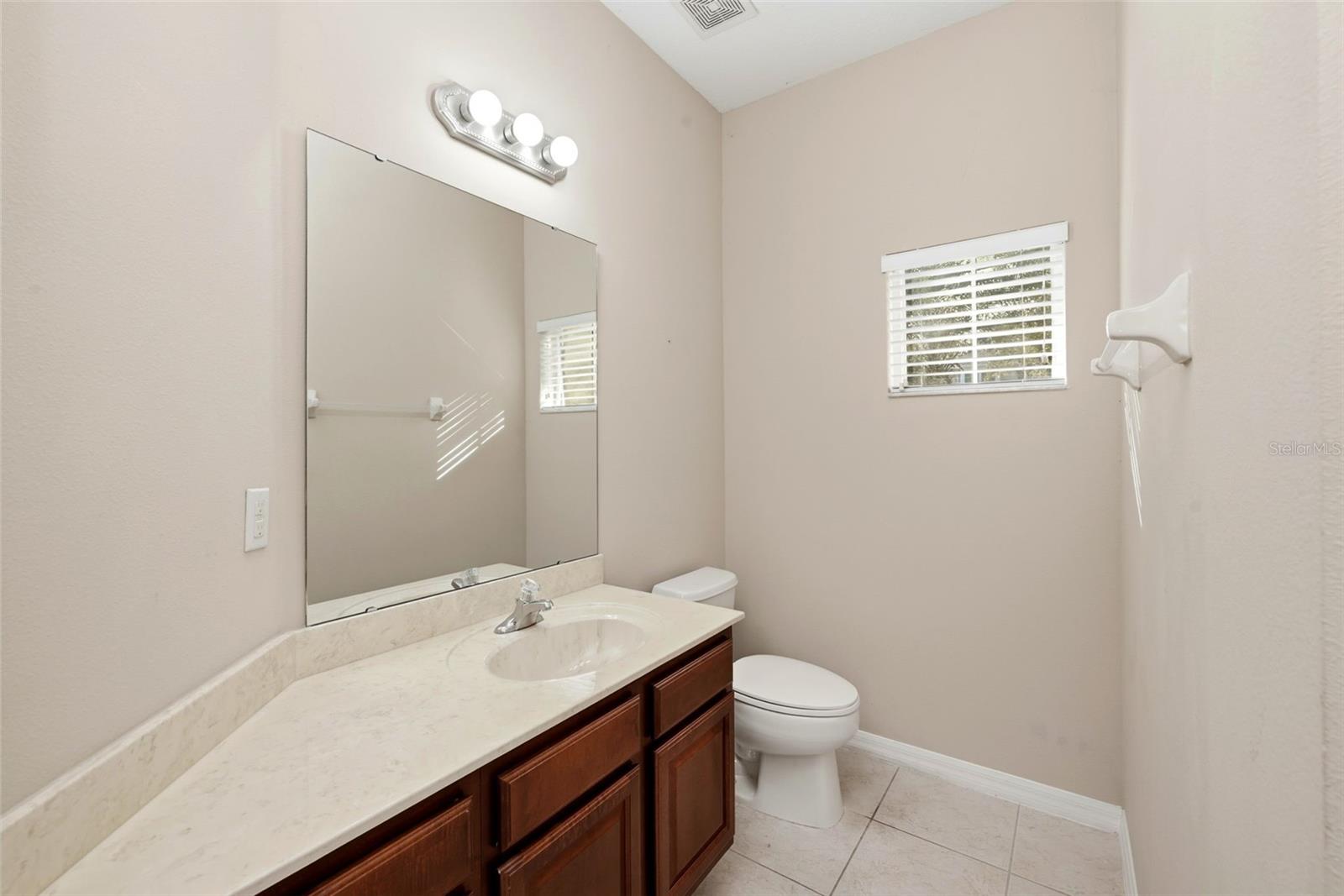 Image 28 of 46 For 970 Davenwood Court