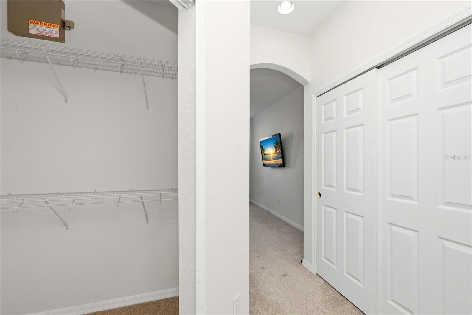 Image 30 of 46 For 970 Davenwood Court