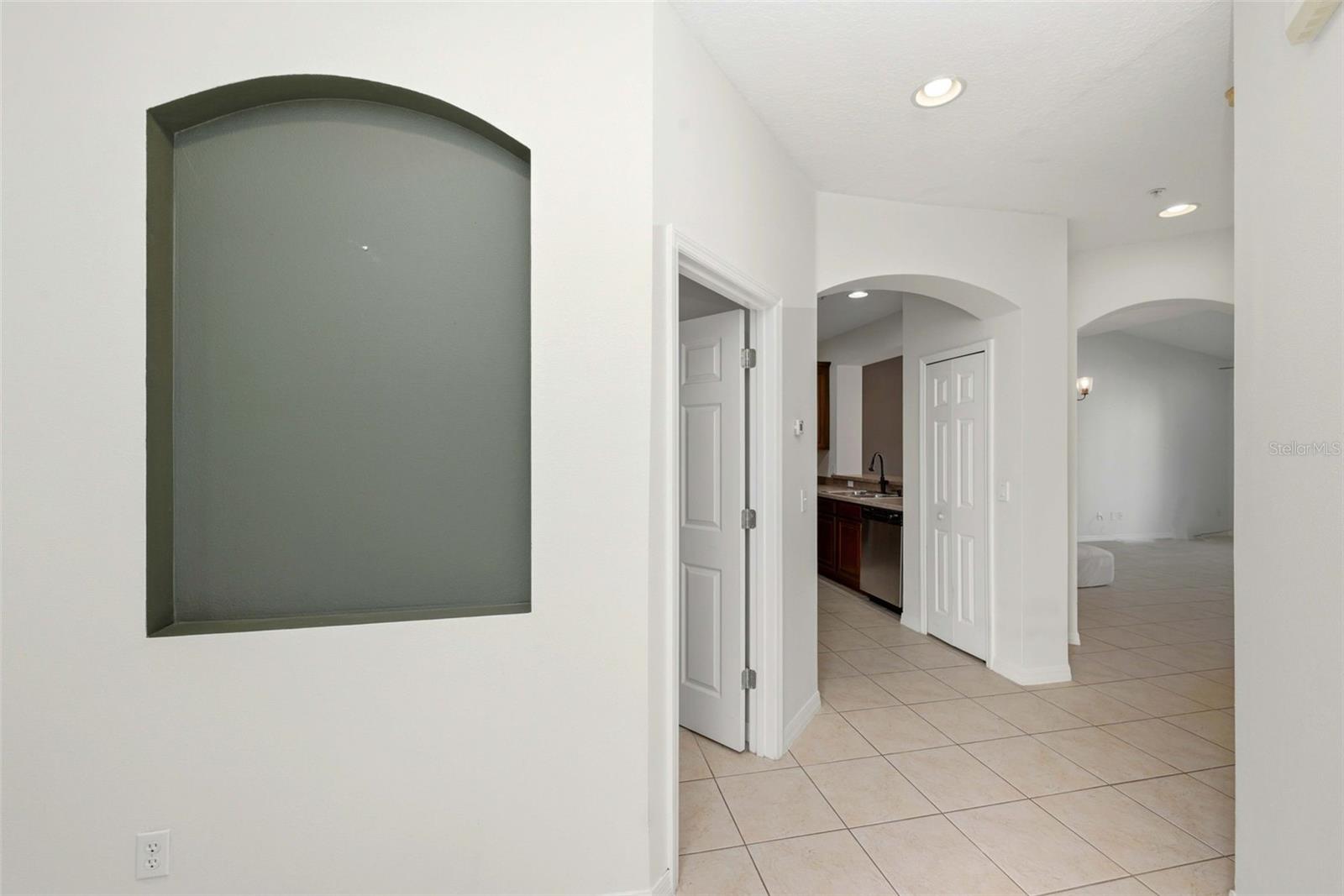 Image 5 of 46 For 970 Davenwood Court