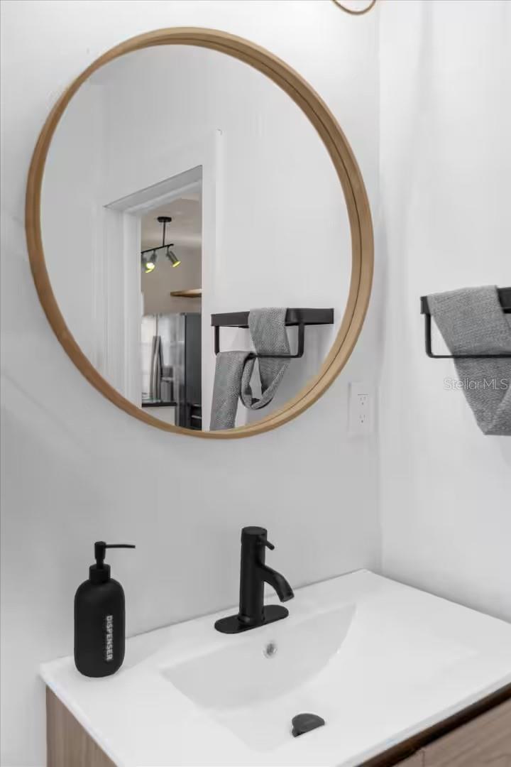 Image 18 of 32 For 1916 Garvin Street