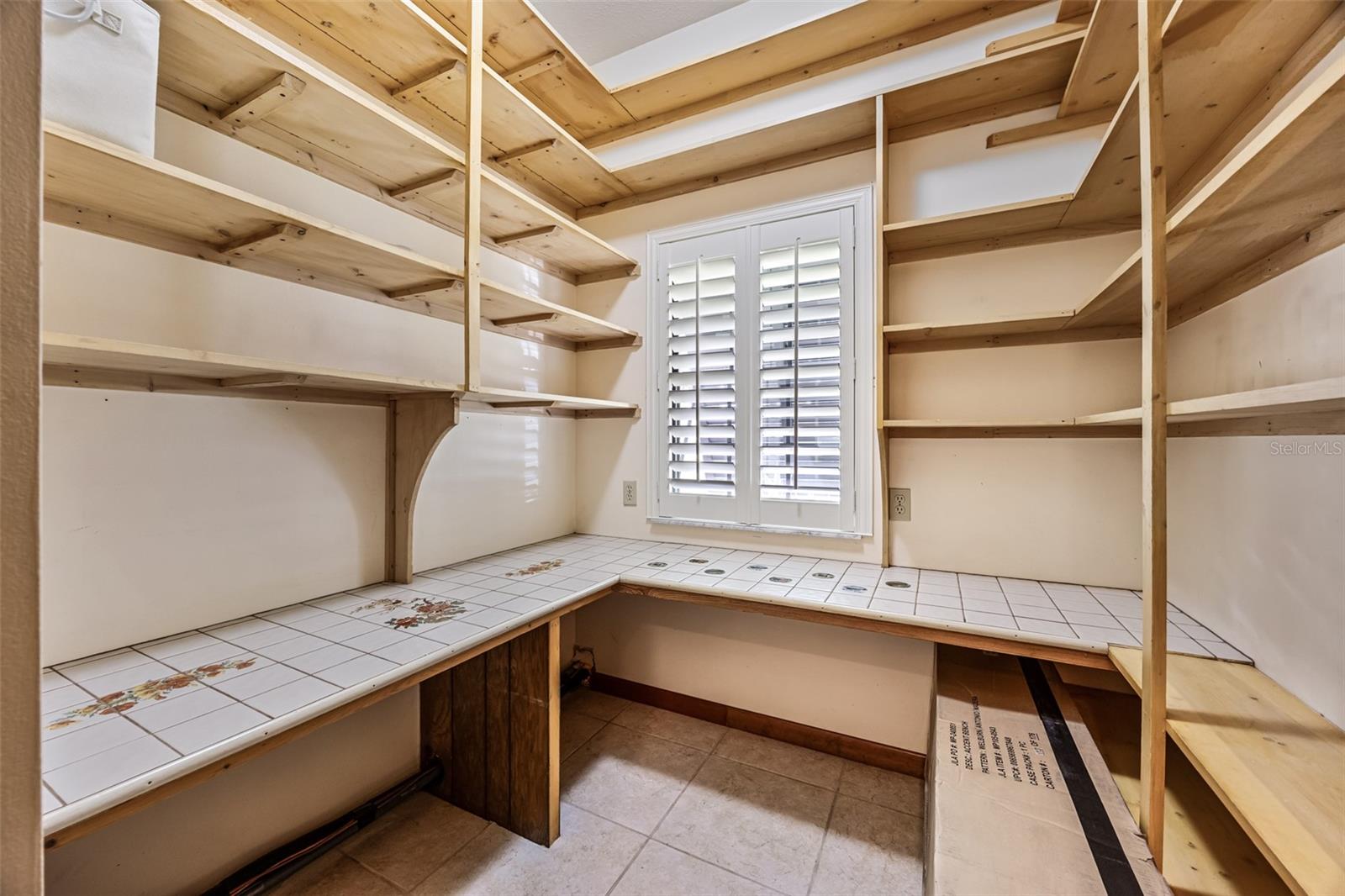 Image 25 of 38 For 4605 Lee Street