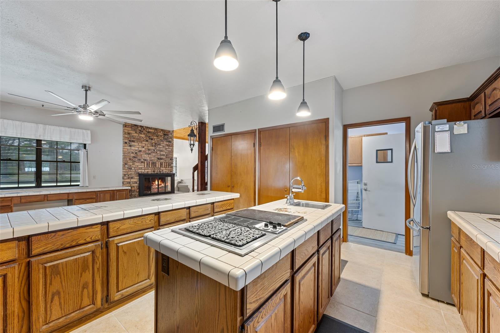 Image 5 of 38 For 4605 Lee Street