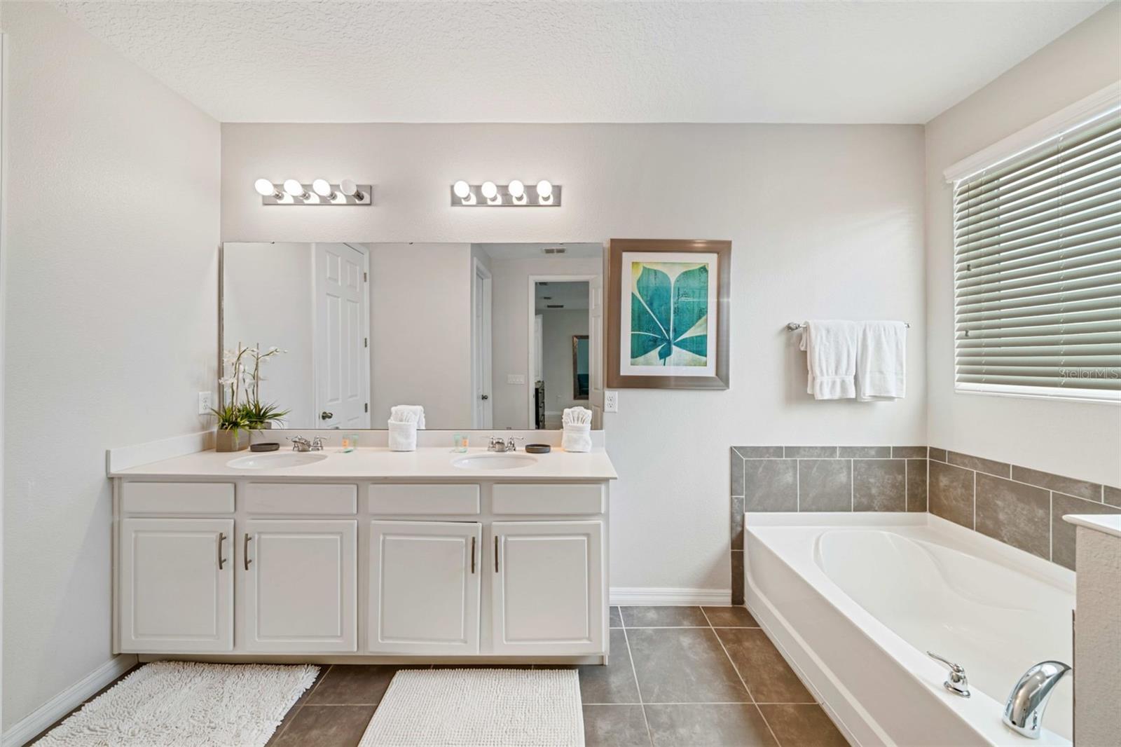 Image 42 of 74 For 9079 Sunshine Ridge Loop