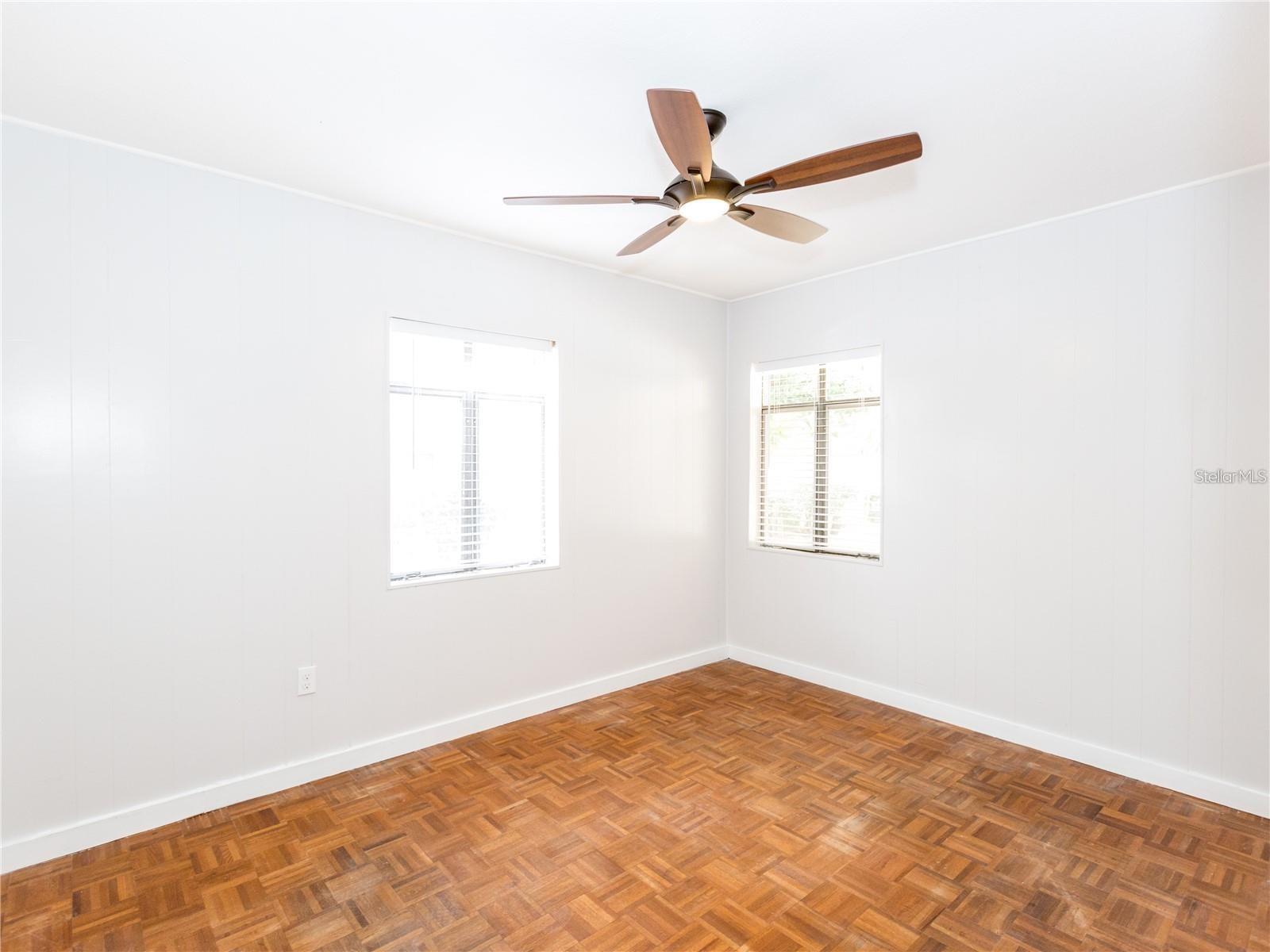 Image 11 of 19 For 224 Lawsona Boulevard