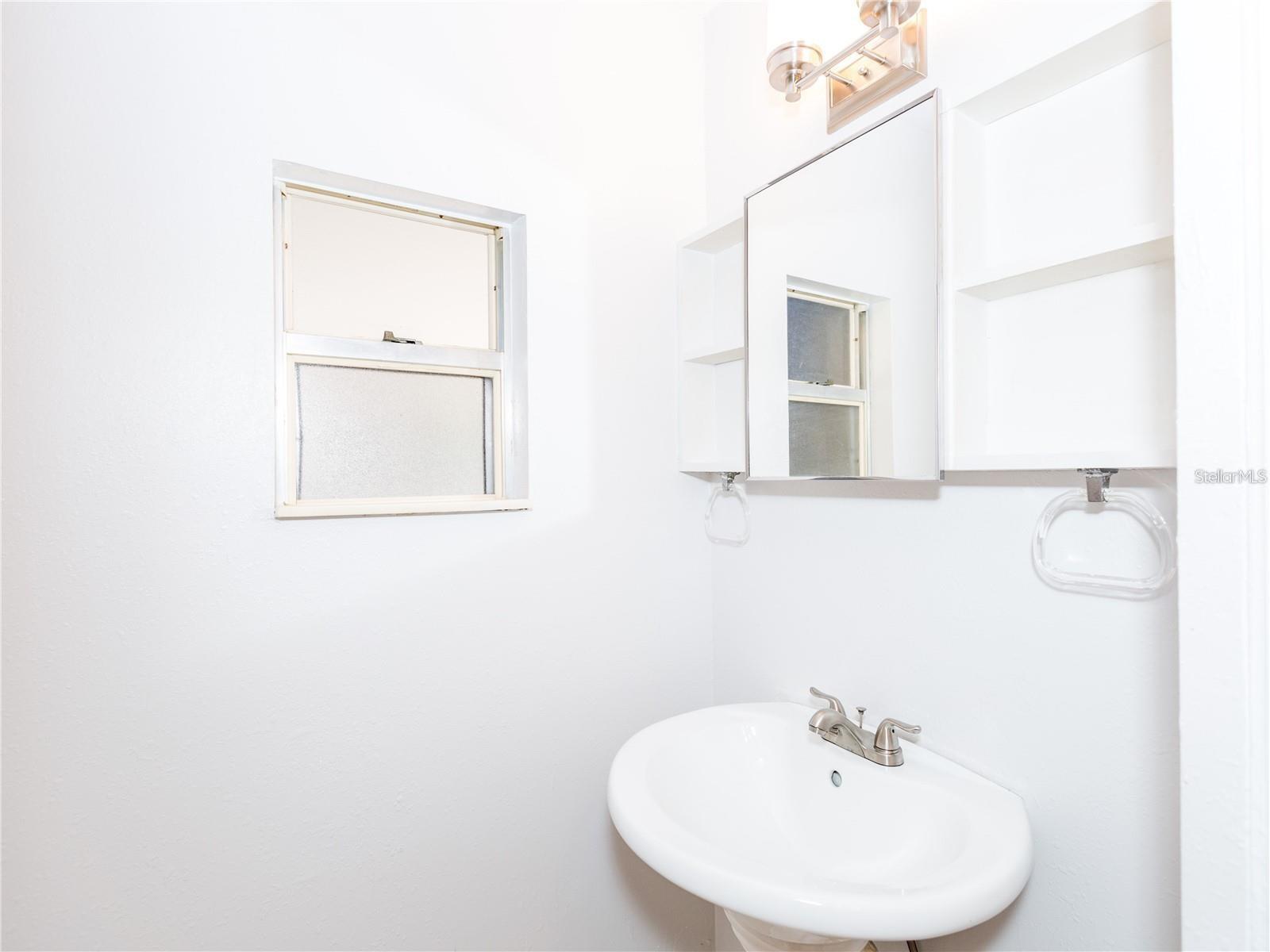 Image 16 of 19 For 224 Lawsona Boulevard